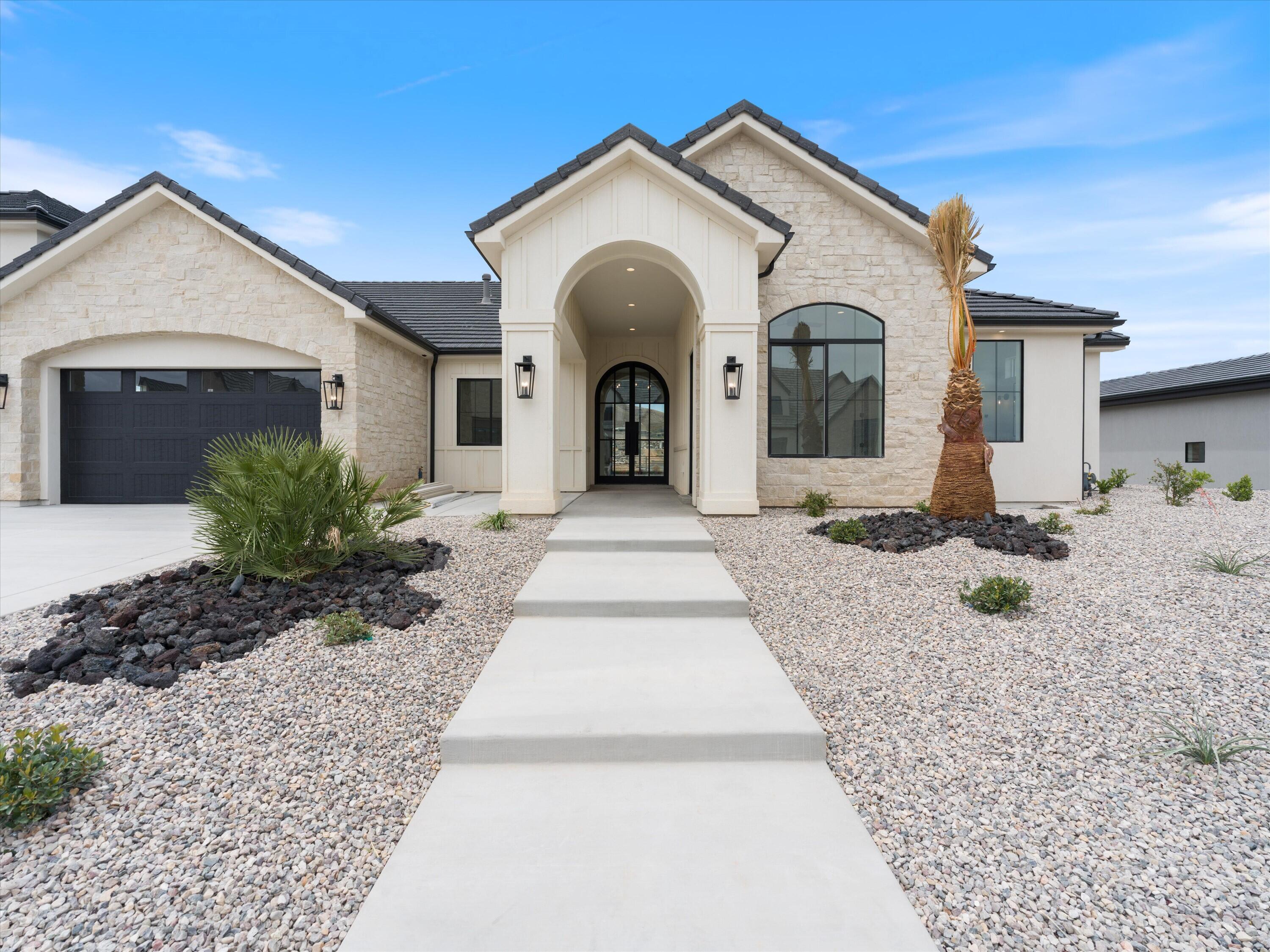 SCENIC POINTE - Residential
