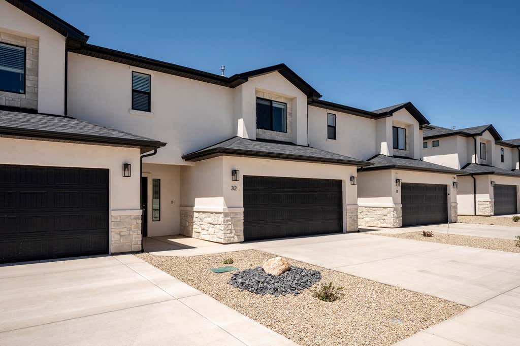 Photo of 51 S 4375 W 33 #33, Cedar City, UT 84720 (MLS # 26-274864)