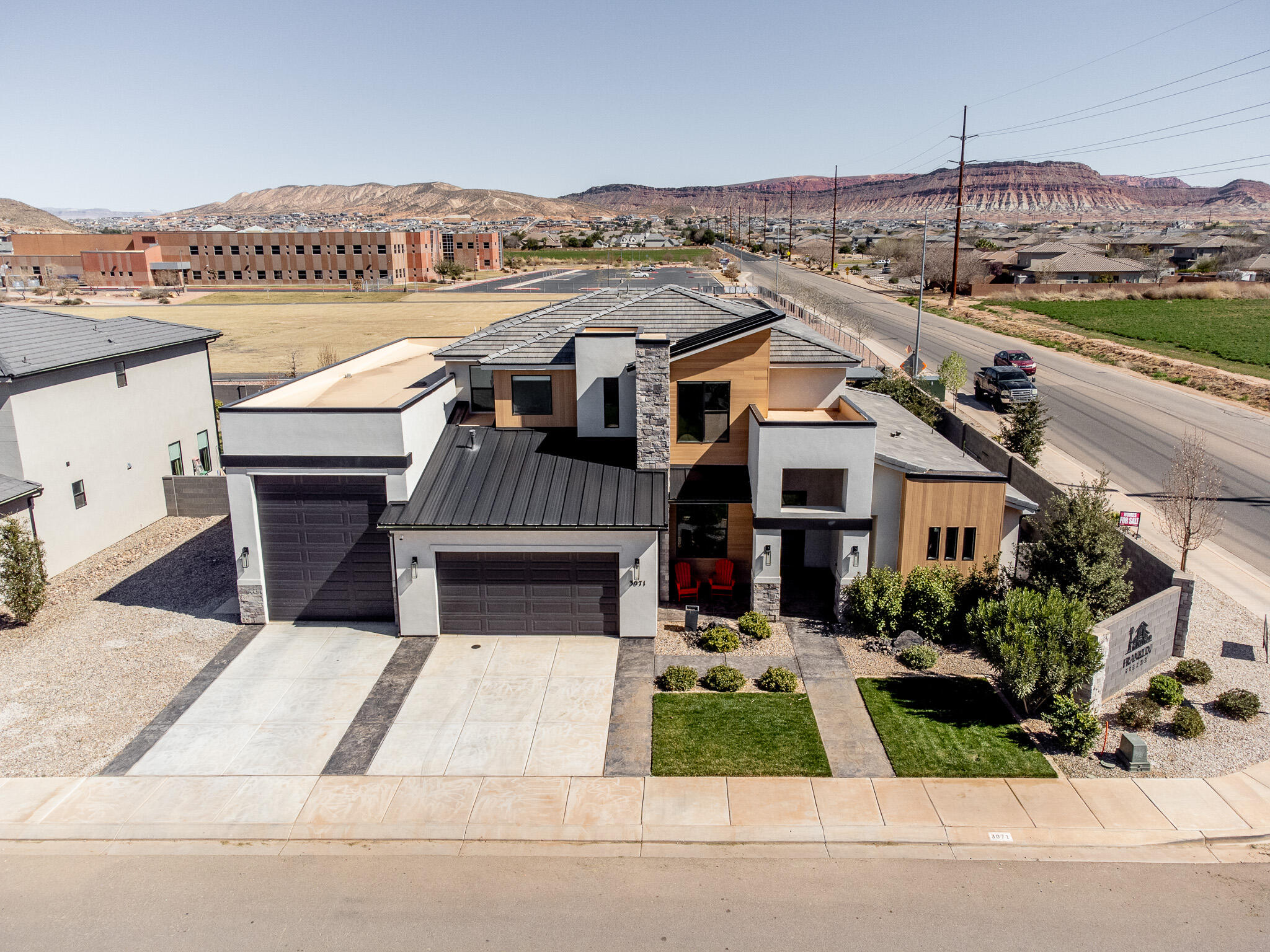 FRANKLIN FIELDS - Residential