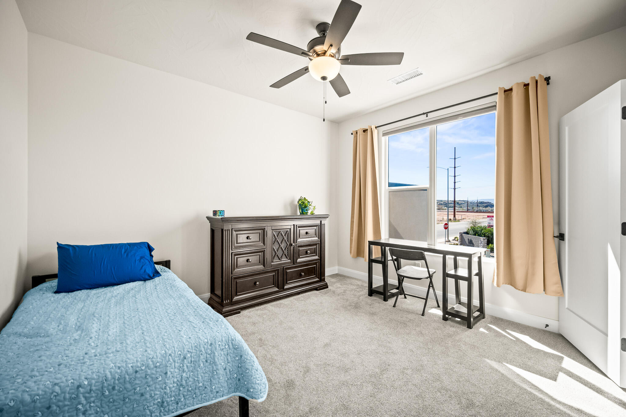 FRANKLIN FIELDS - Residential