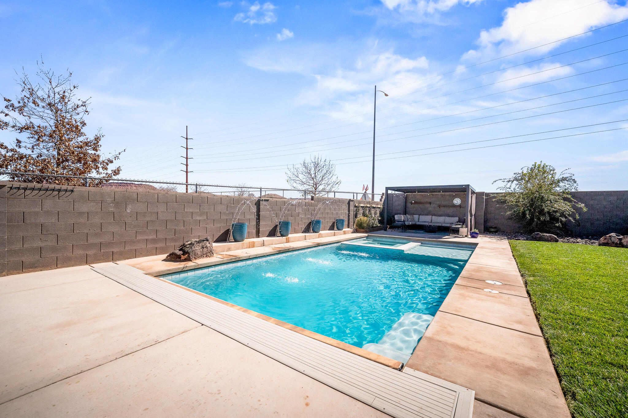 FRANKLIN FIELDS - Residential