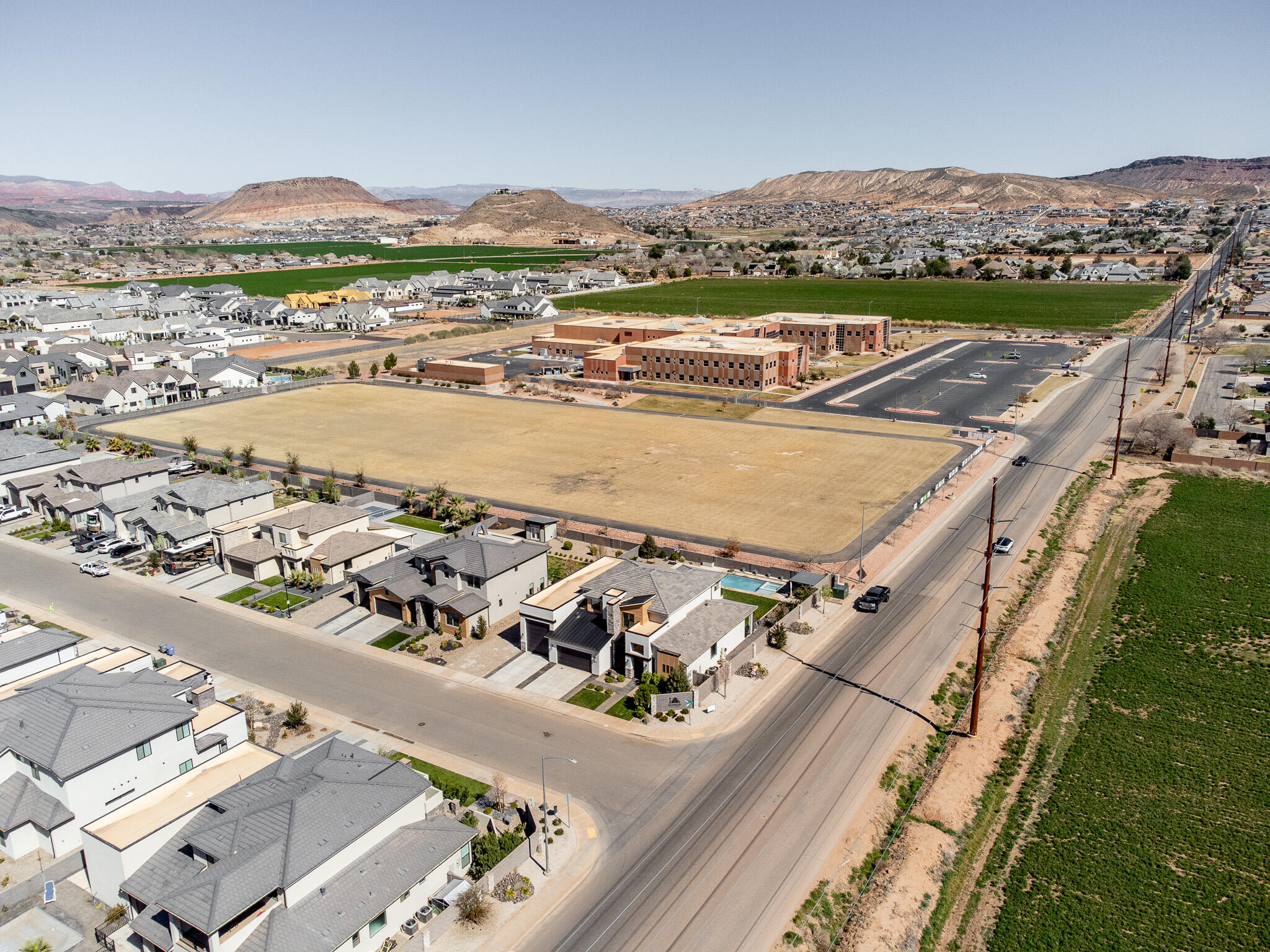 FRANKLIN FIELDS - Residential