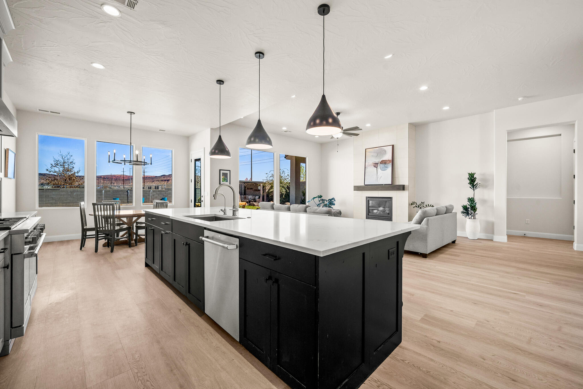 FRANKLIN FIELDS - Residential