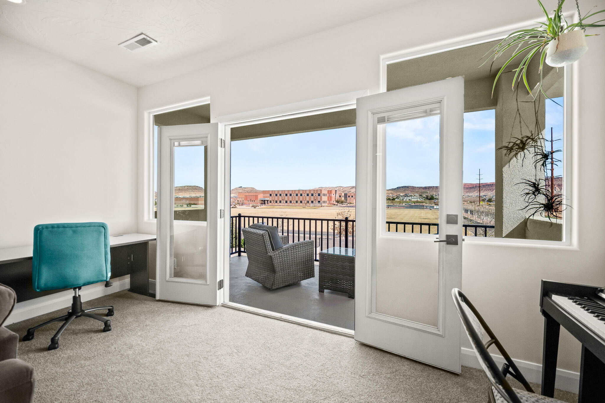 FRANKLIN FIELDS - Residential