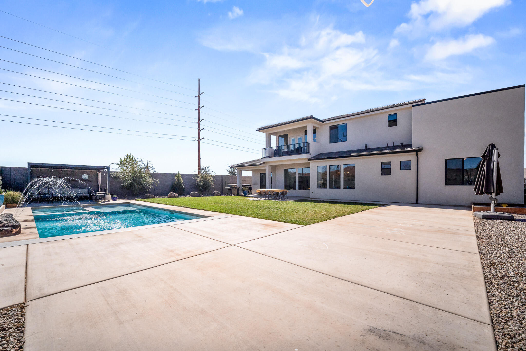 FRANKLIN FIELDS - Residential