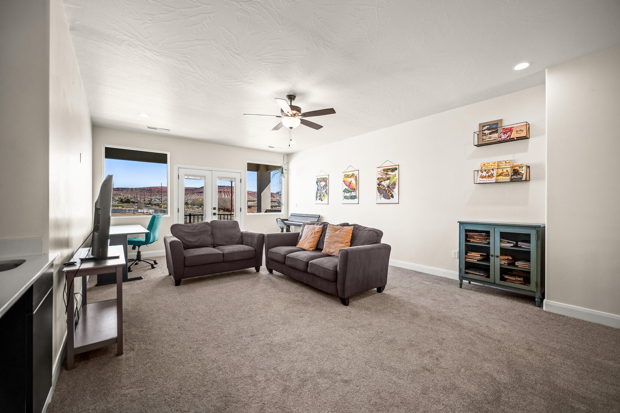 FRANKLIN FIELDS - Residential