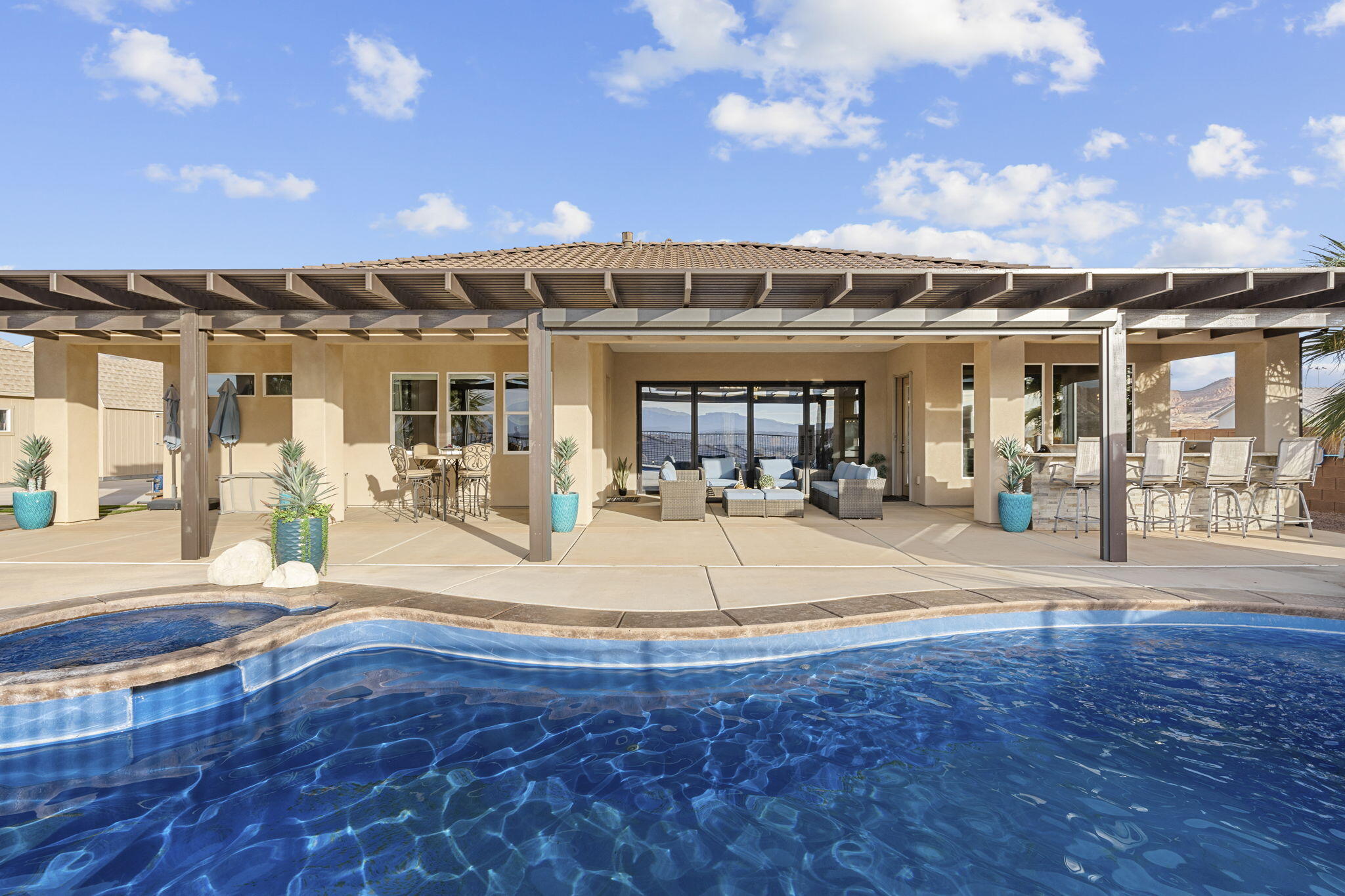 ROADRUNNER RIDGE - Residential