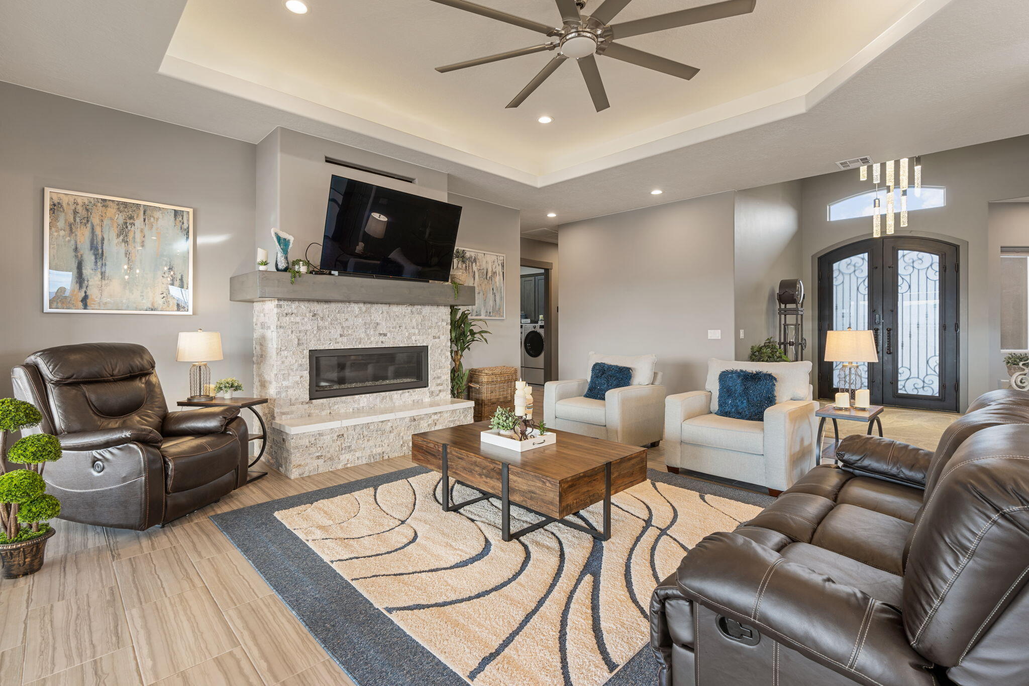 ROADRUNNER RIDGE - Residential