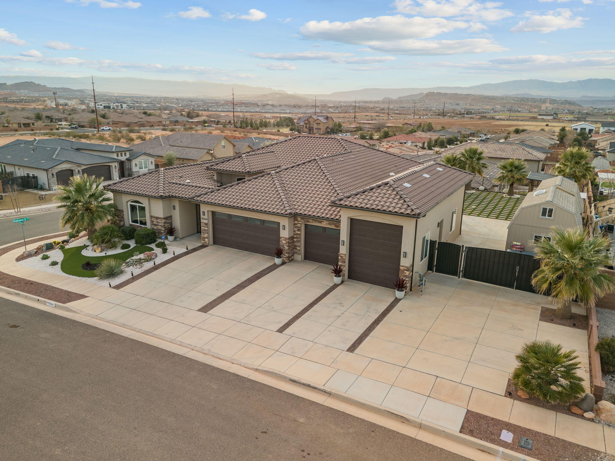 ROADRUNNER RIDGE - Residential