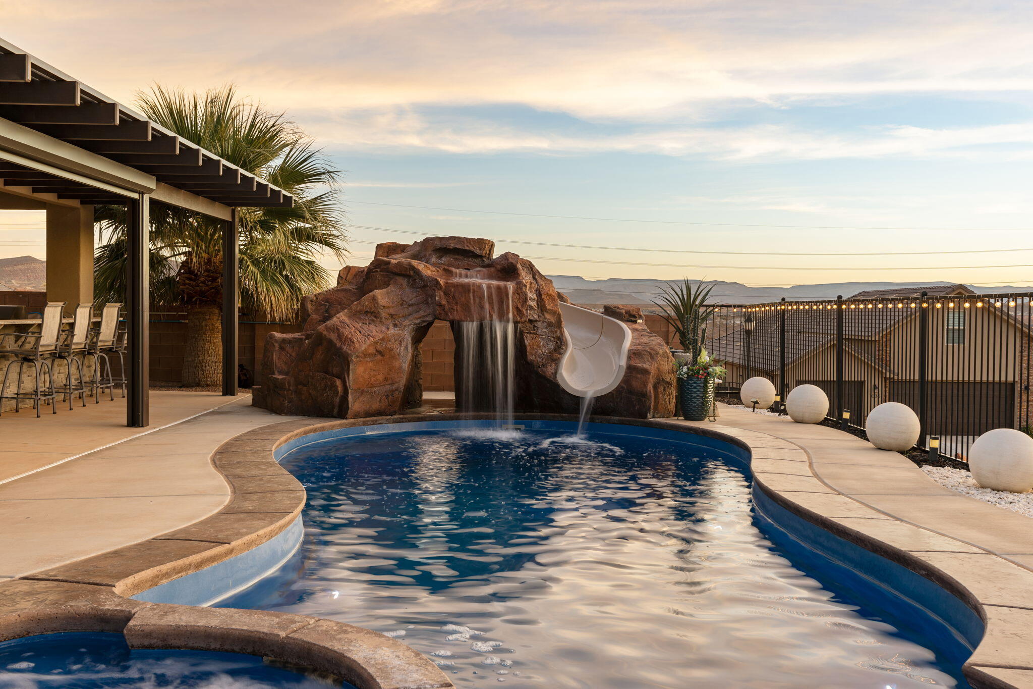 ROADRUNNER RIDGE - Residential