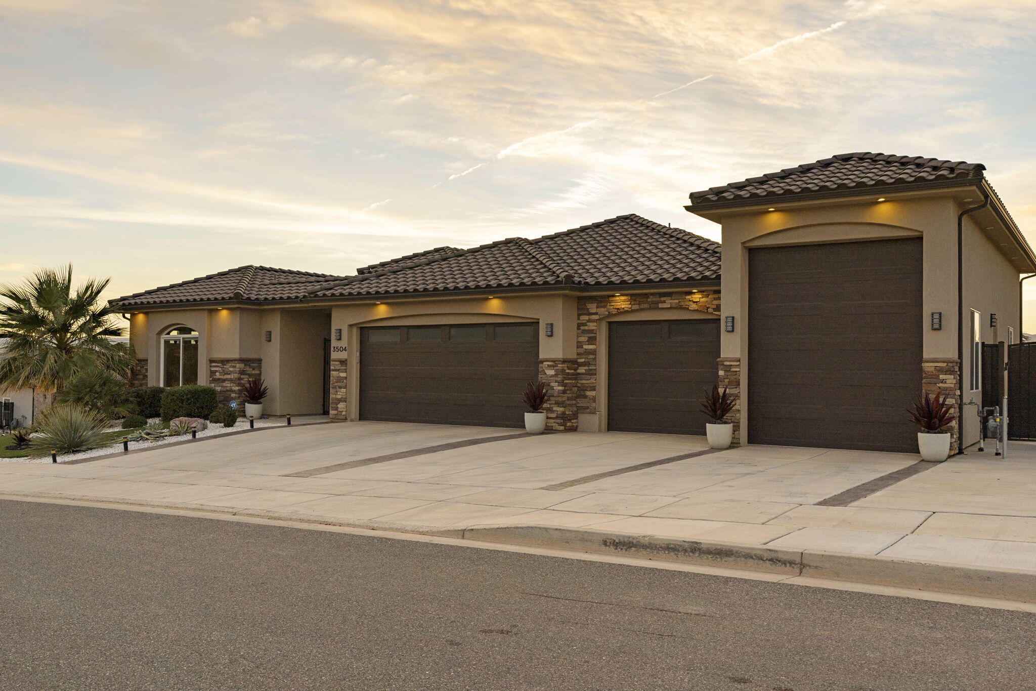 ROADRUNNER RIDGE - Residential