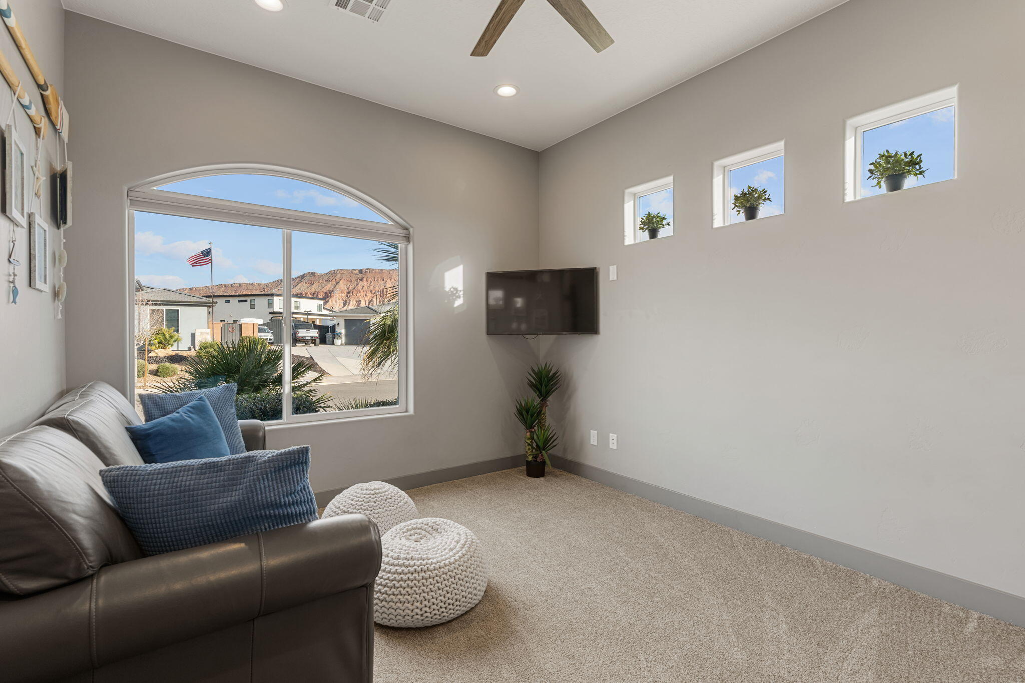 ROADRUNNER RIDGE - Residential