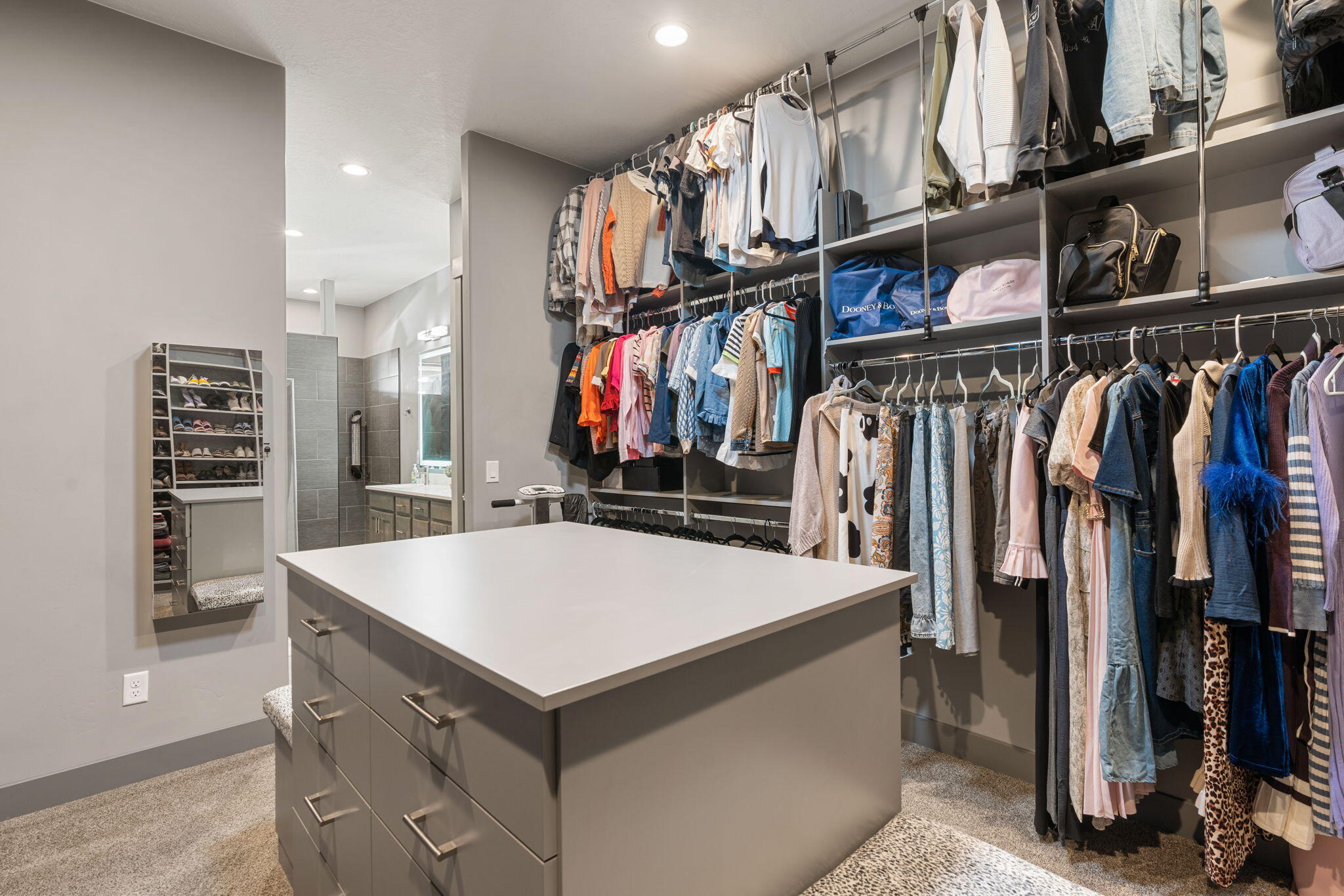 ROADRUNNER RIDGE - Residential