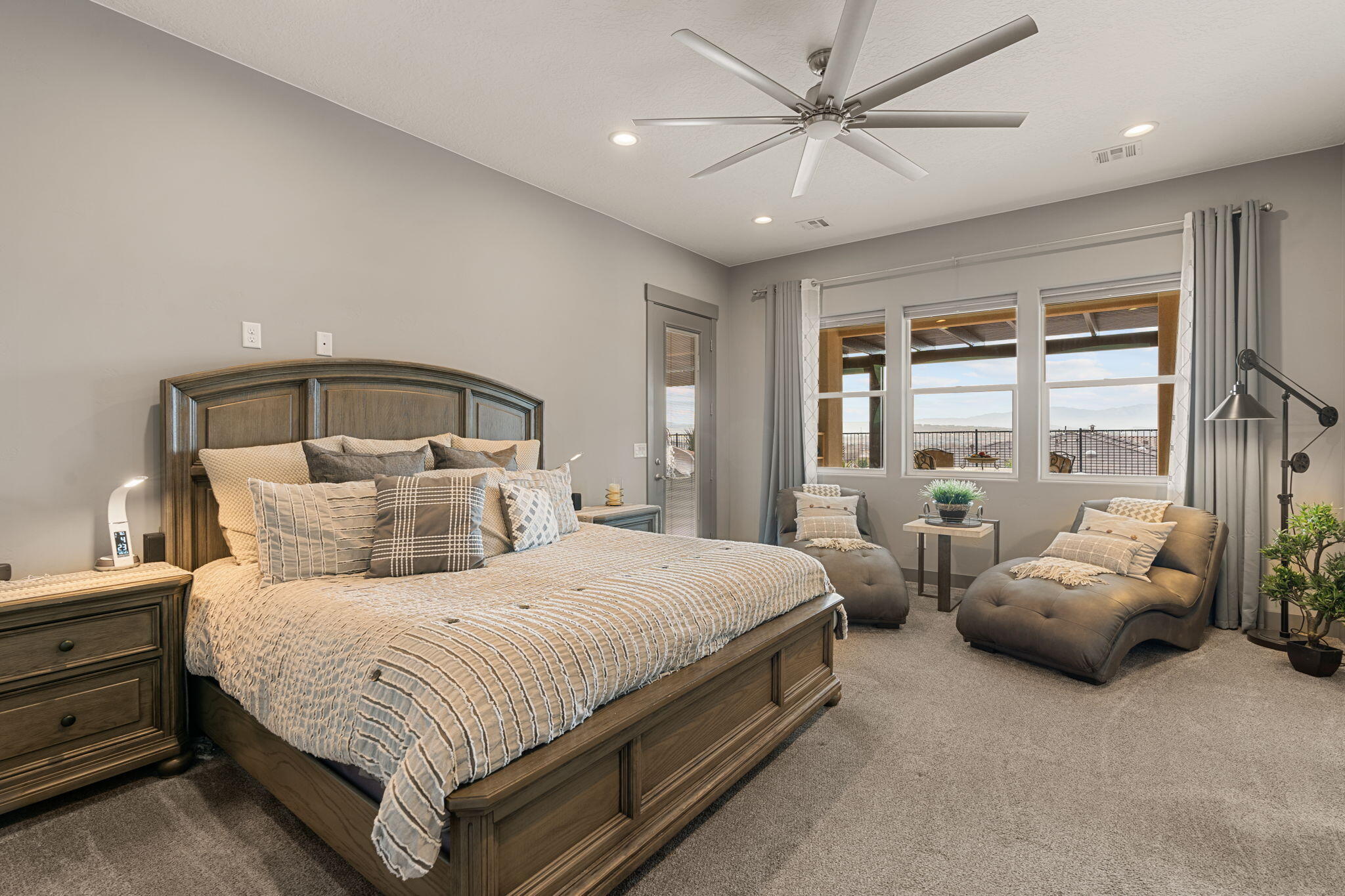 ROADRUNNER RIDGE - Residential