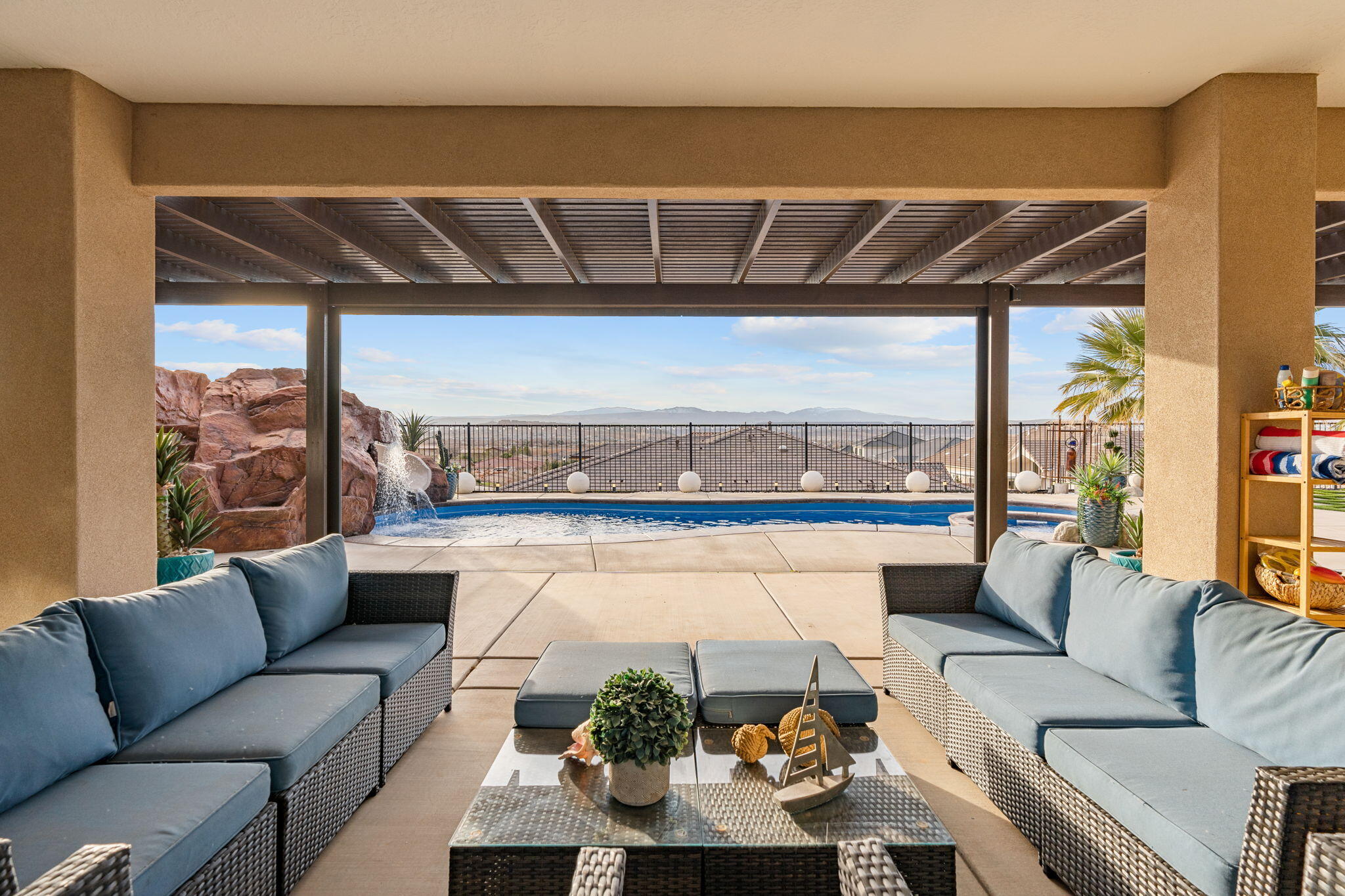 ROADRUNNER RIDGE - Residential