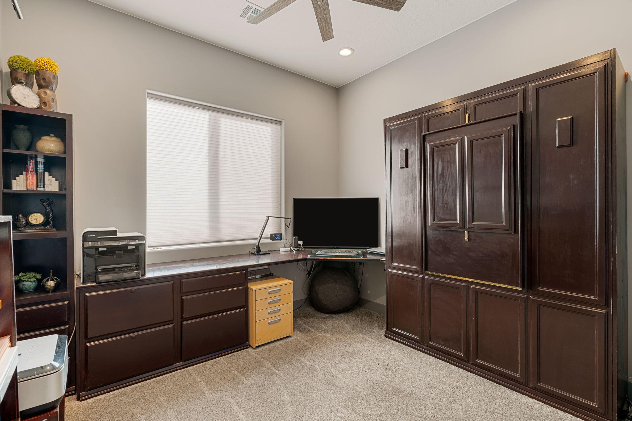 ROADRUNNER RIDGE - Residential