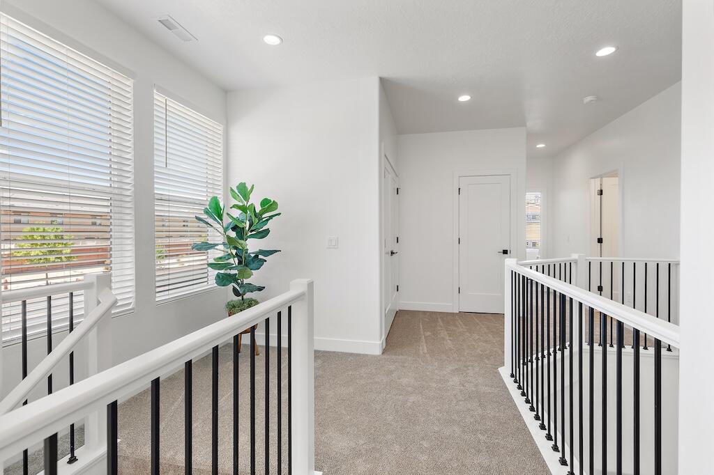 ROCKLAND TOWNHOMES - Residential