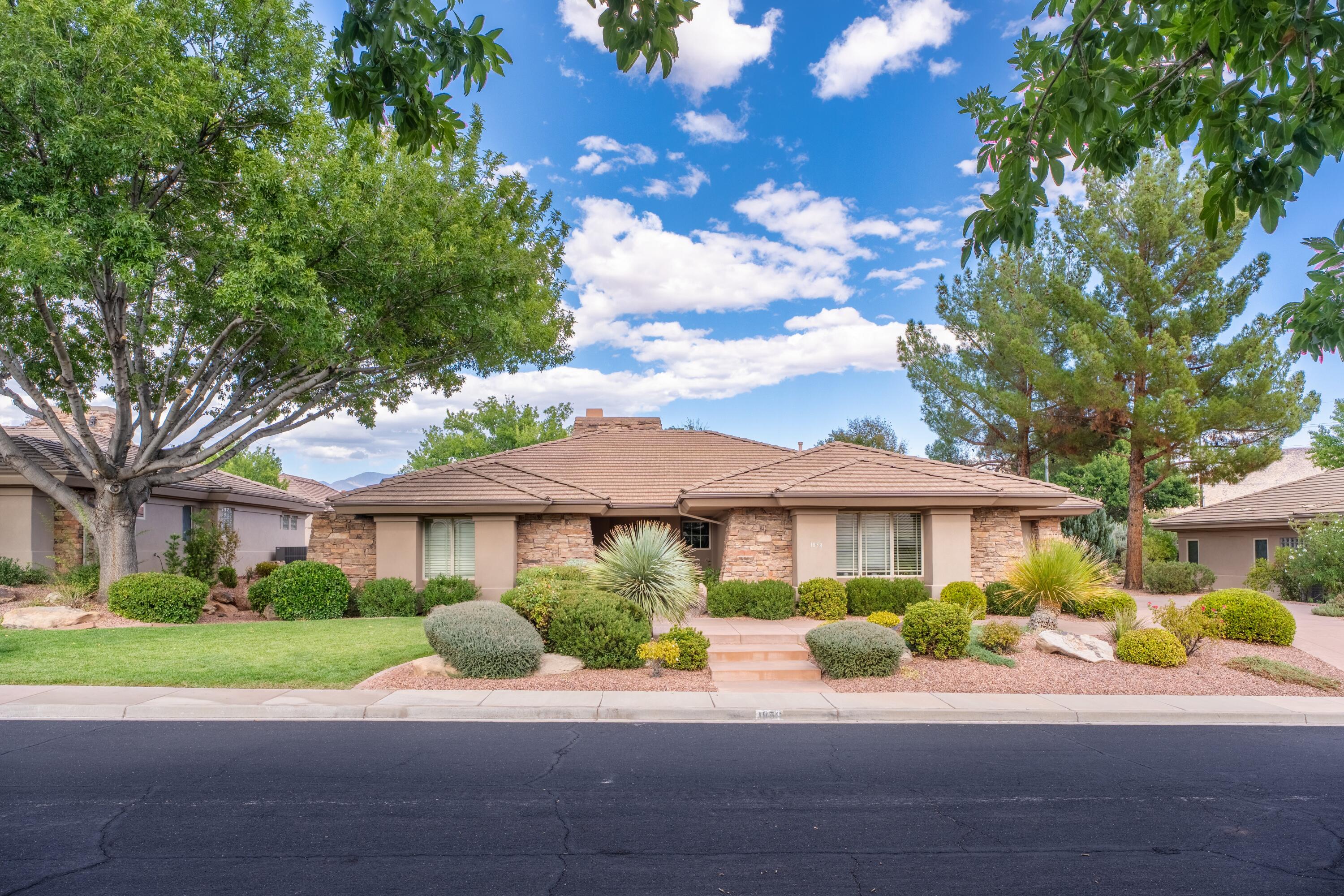 STONEBROOK - Residential