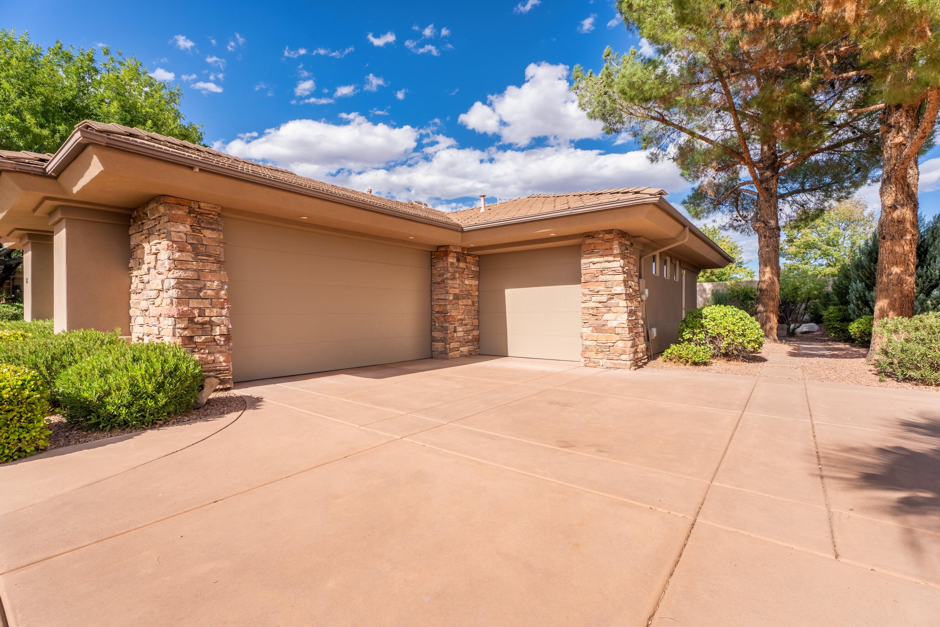 STONEBROOK - Residential