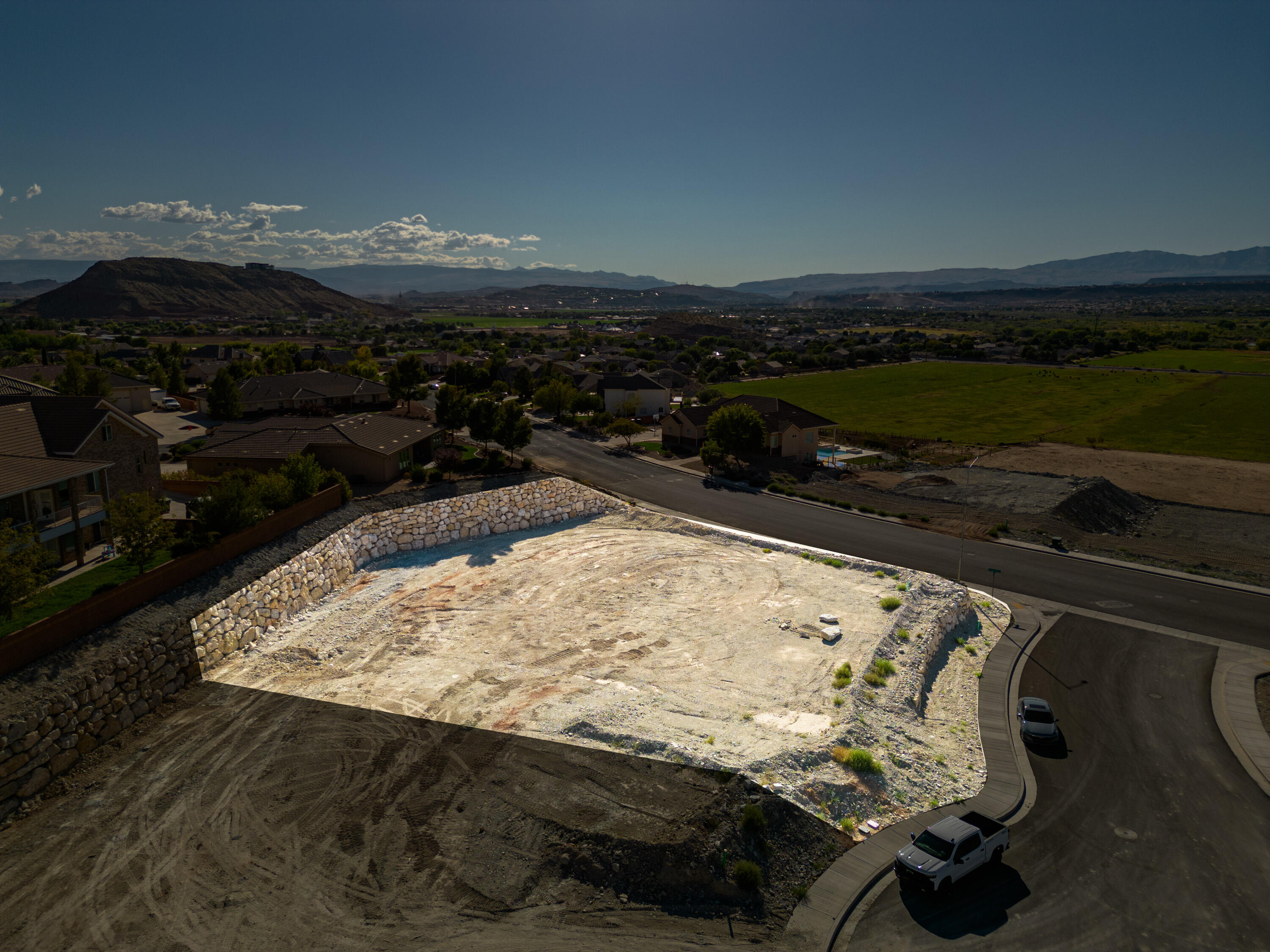 INDIAN KNOLLS - Land