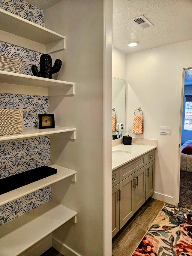 CORRAL HOLLOW AT LONG VALLEY - Residential