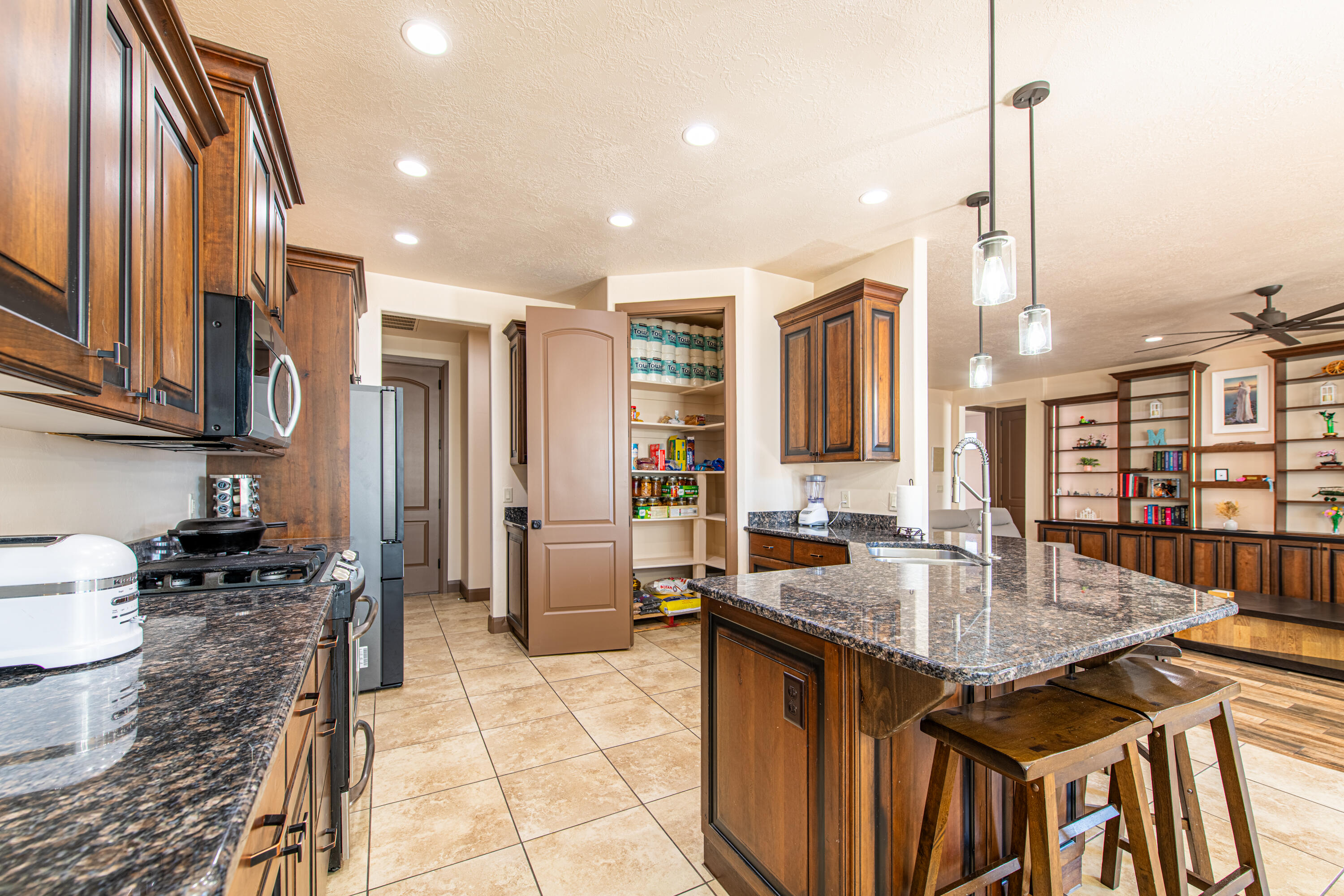 TWIN CREEKS AT STONEBRIDGE - Residential