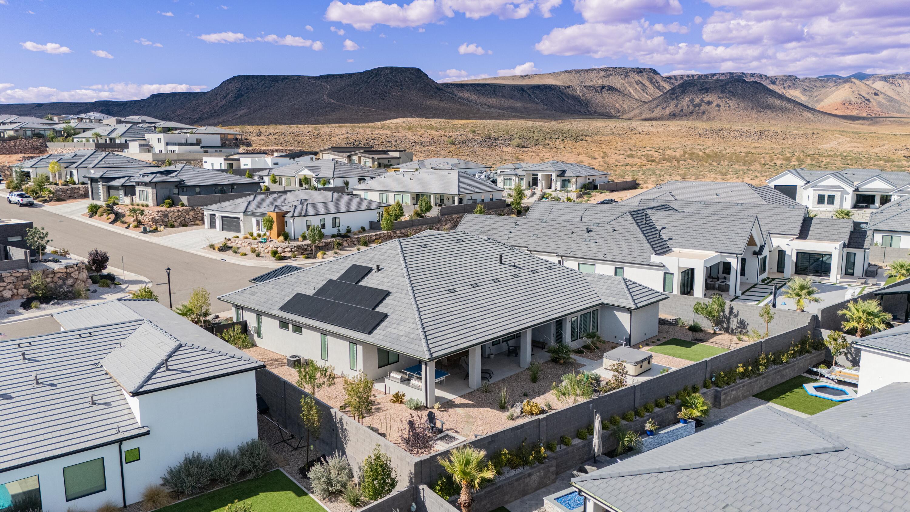 WASHINGTON VISTA - Residential