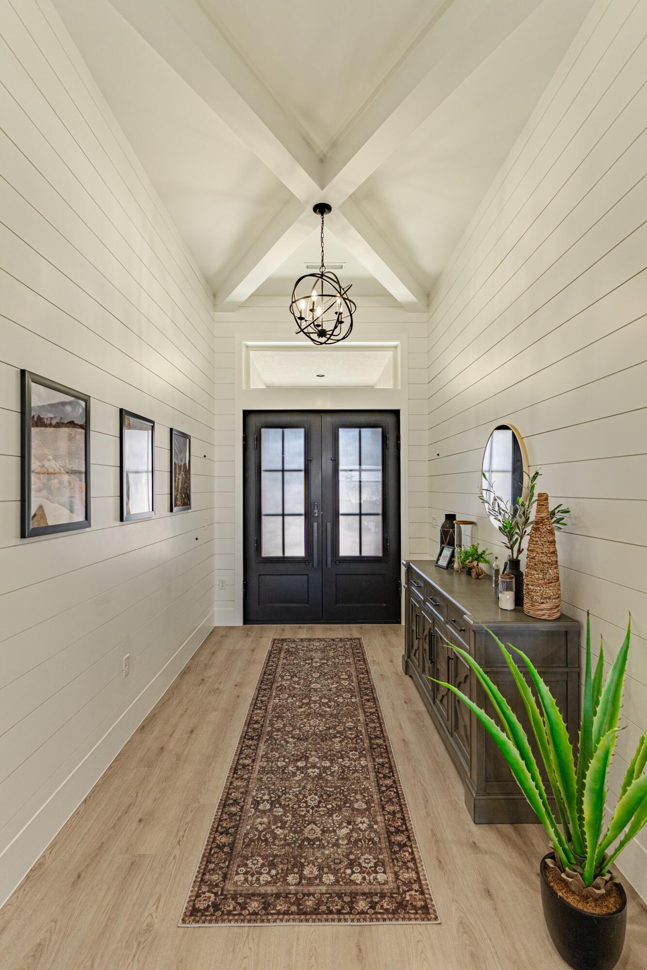 WASHINGTON VISTA - Residential