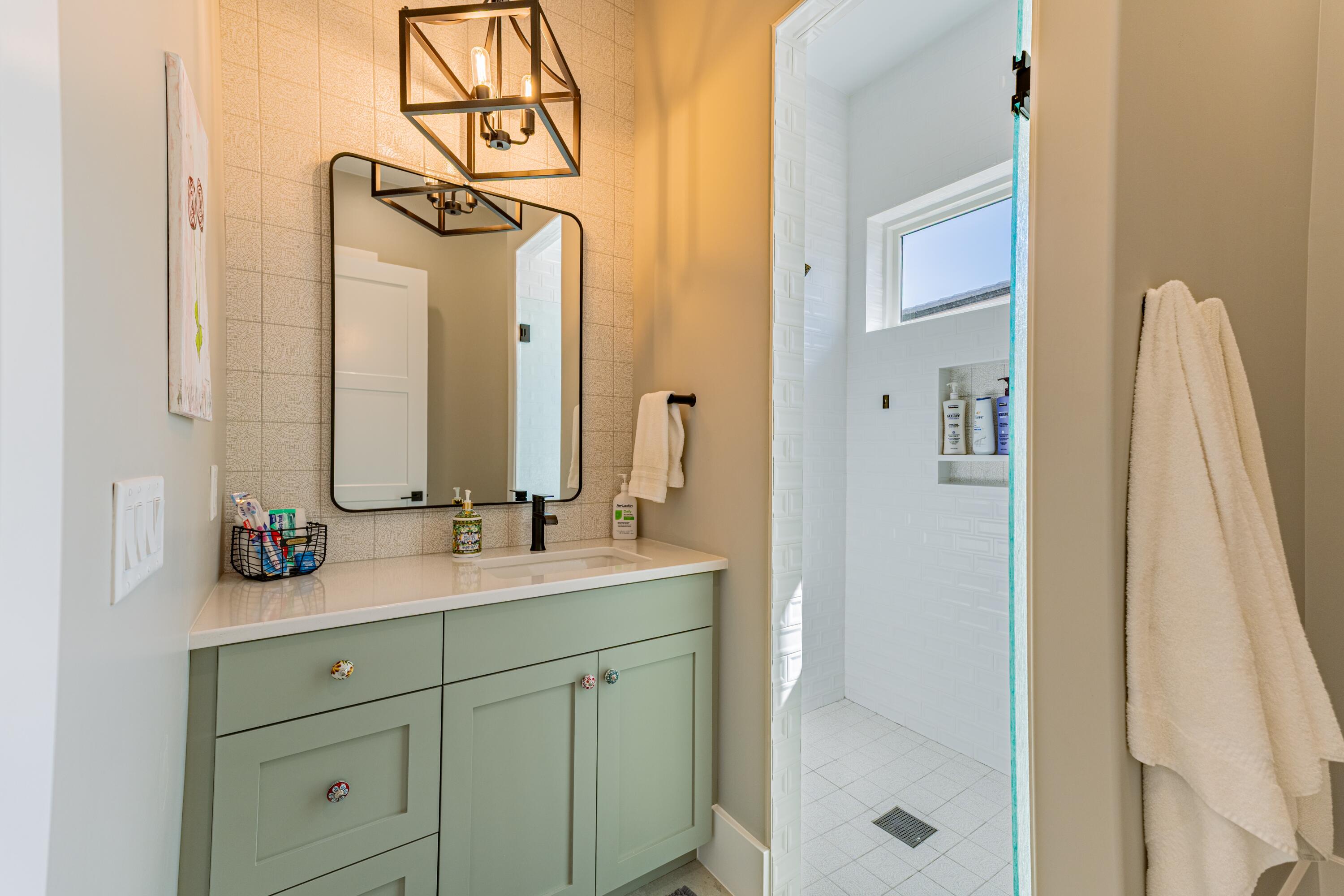 WASHINGTON VISTA - Residential