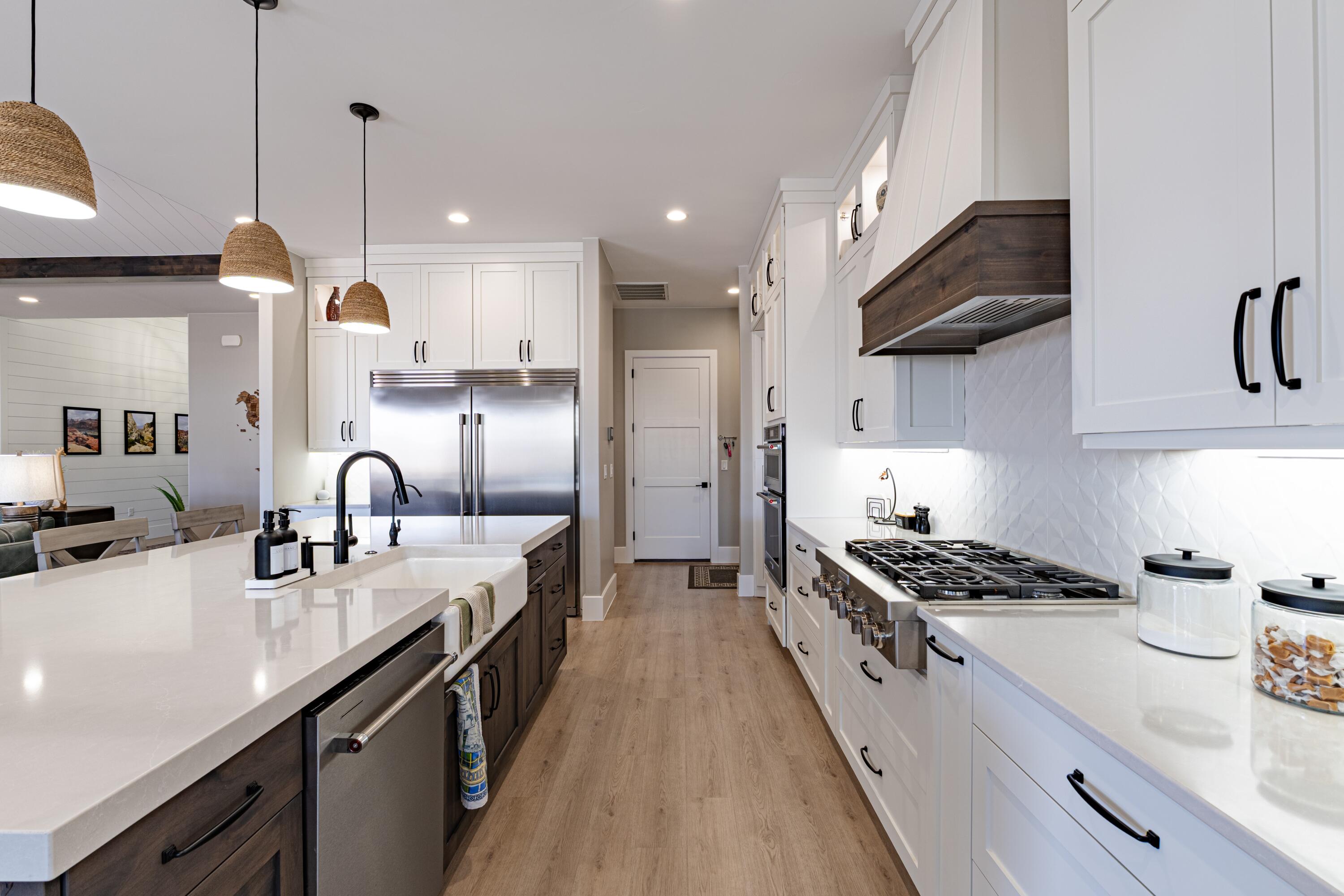 WASHINGTON VISTA - Residential