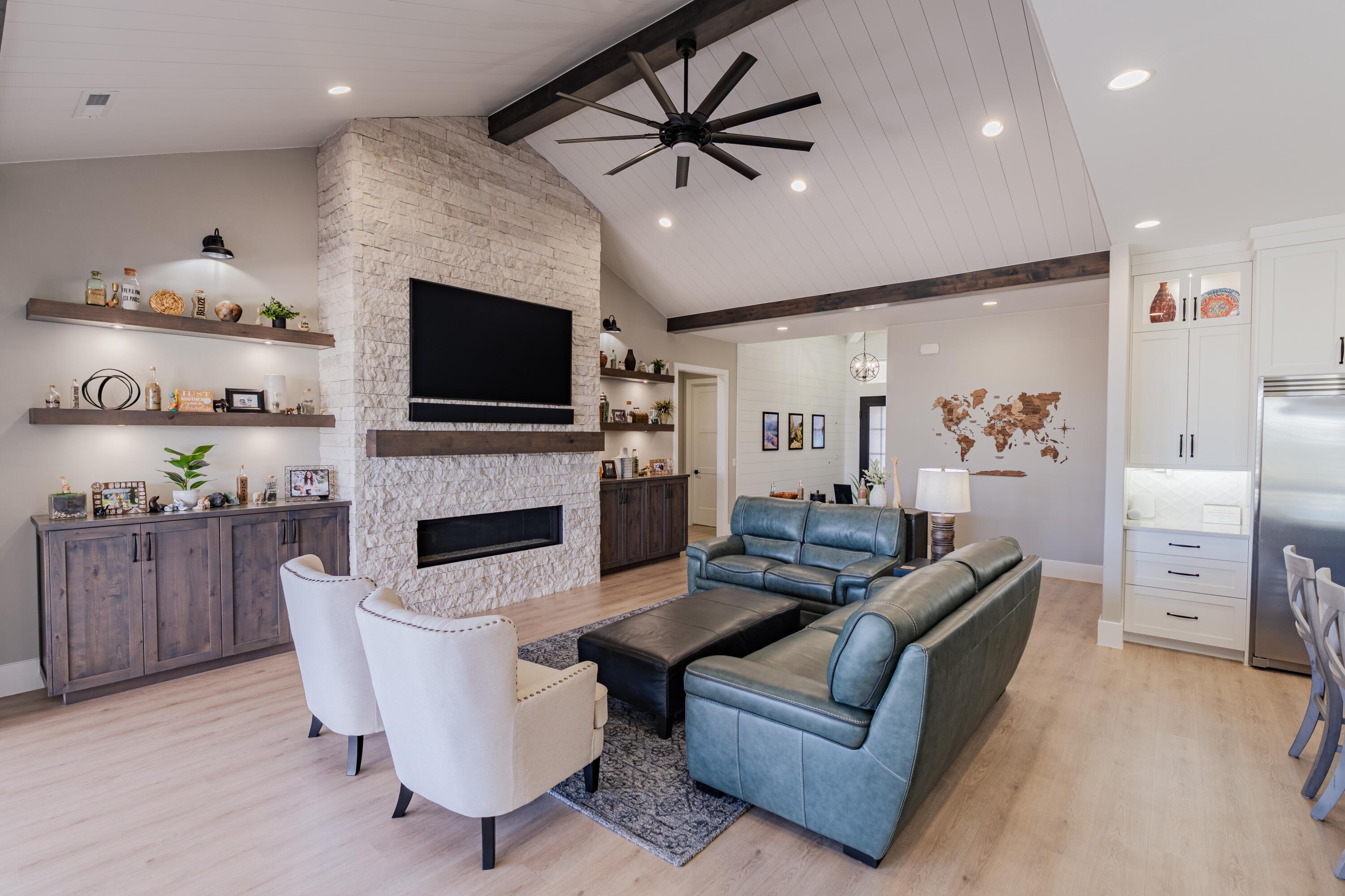 WASHINGTON VISTA - Residential