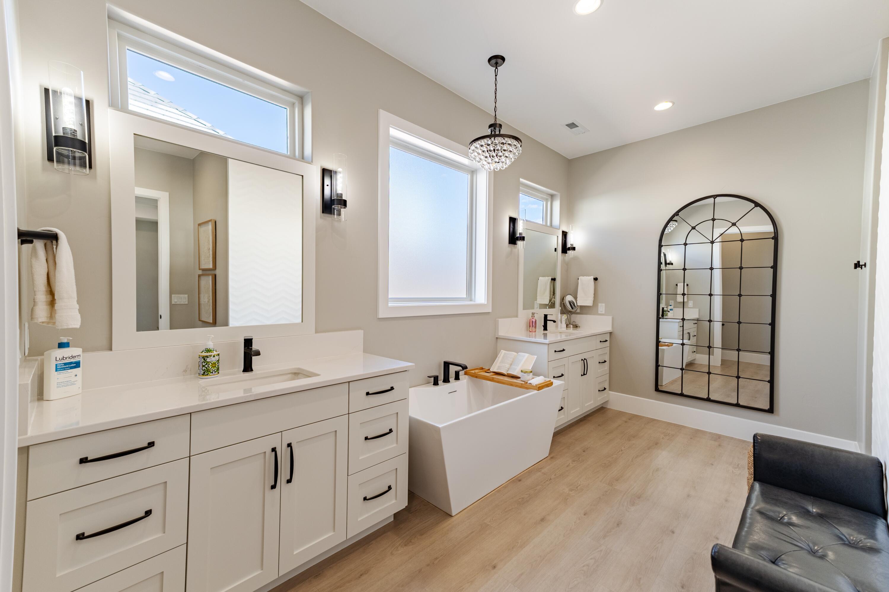 WASHINGTON VISTA - Residential