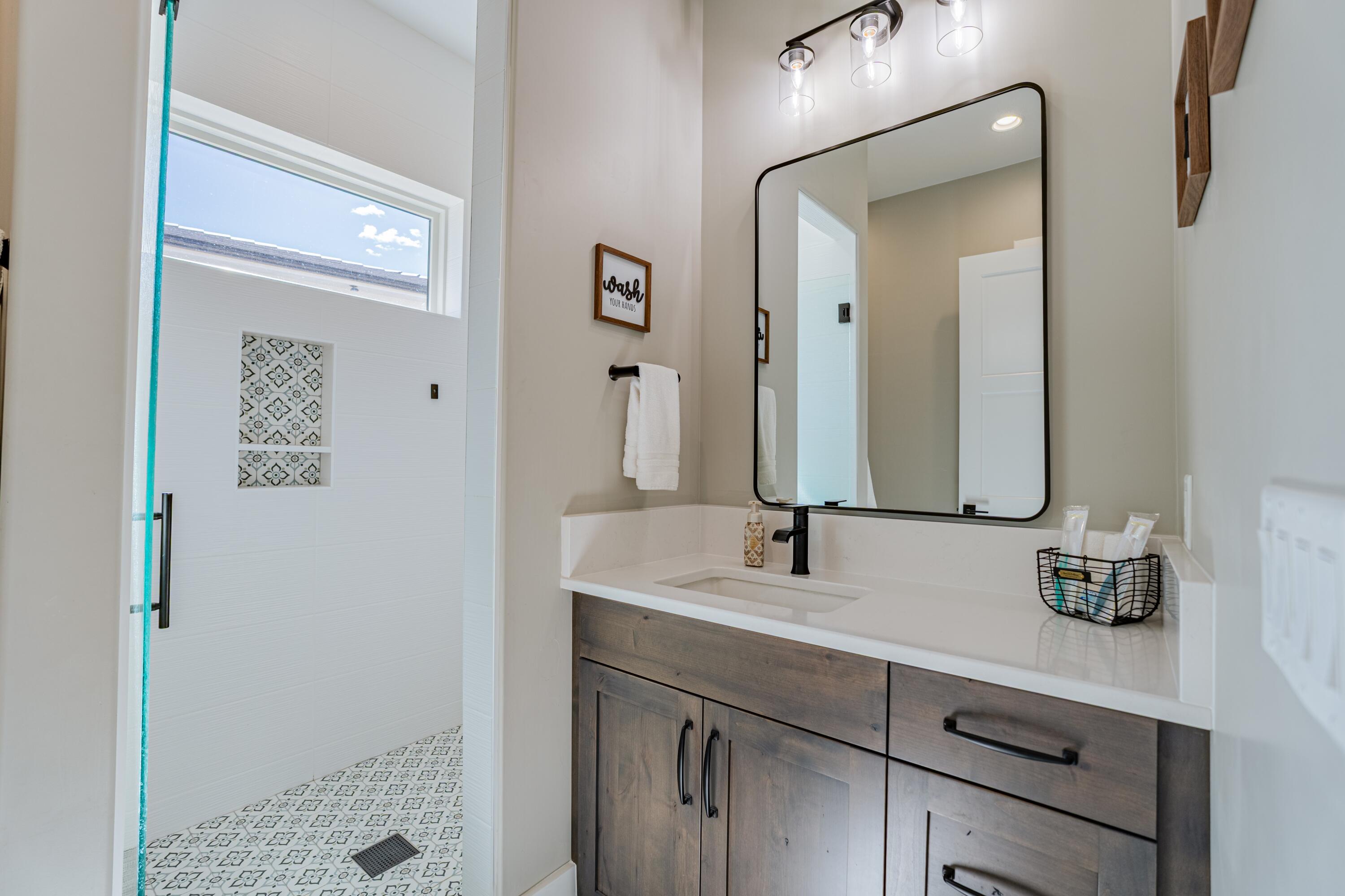 WASHINGTON VISTA - Residential