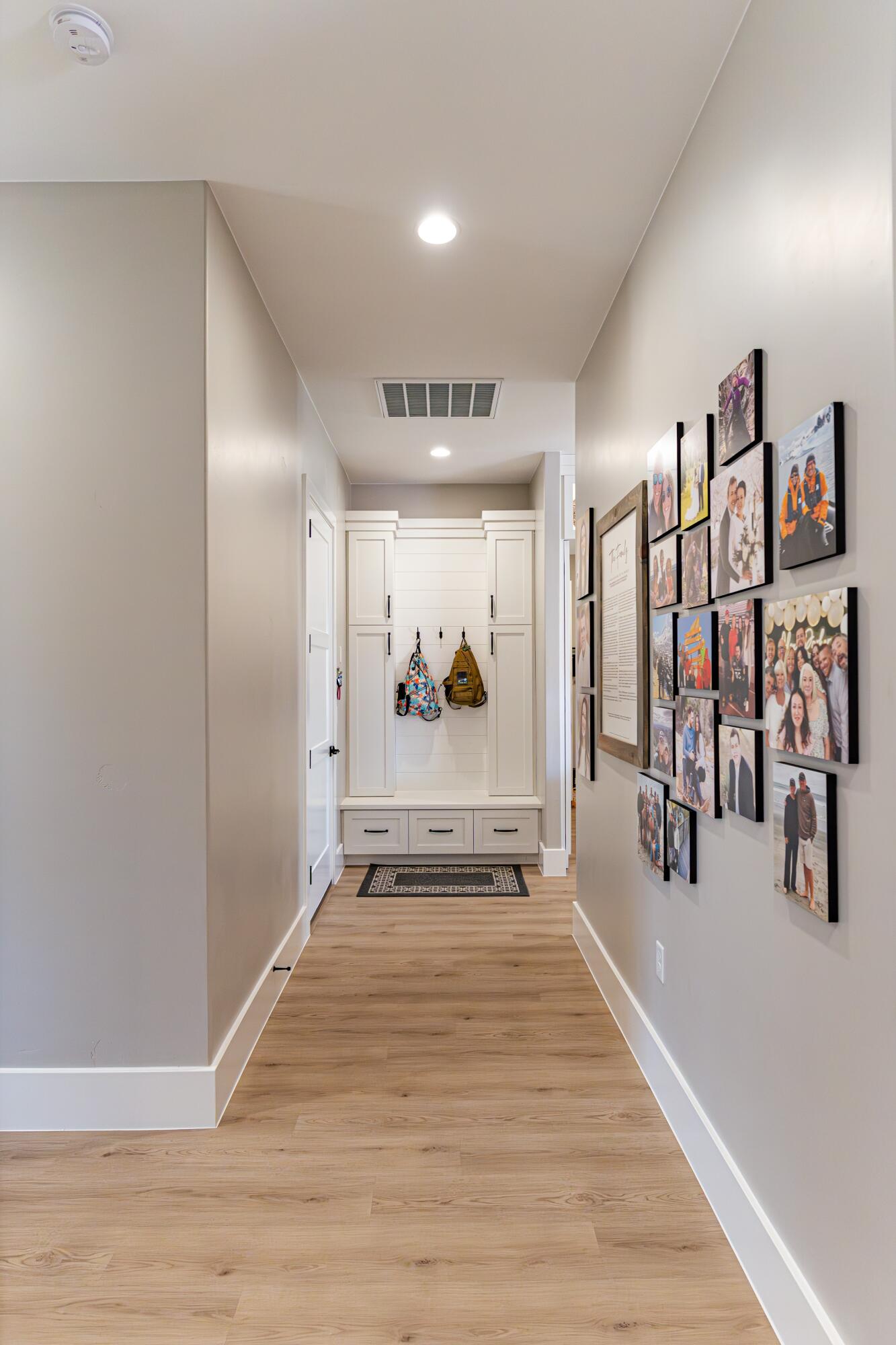 WASHINGTON VISTA - Residential