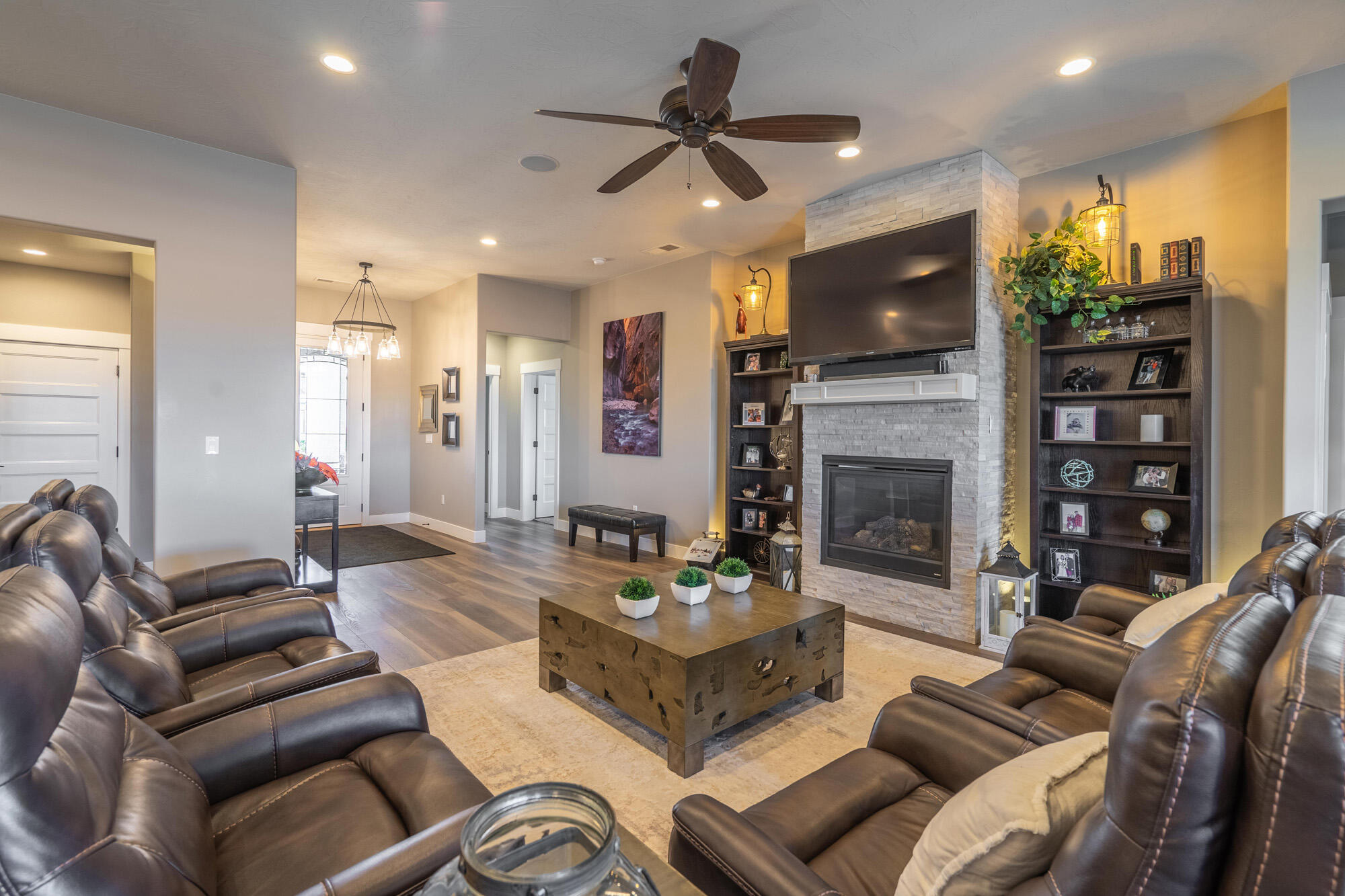 CROSS ROADS AT STUCKI FARMS - Residential