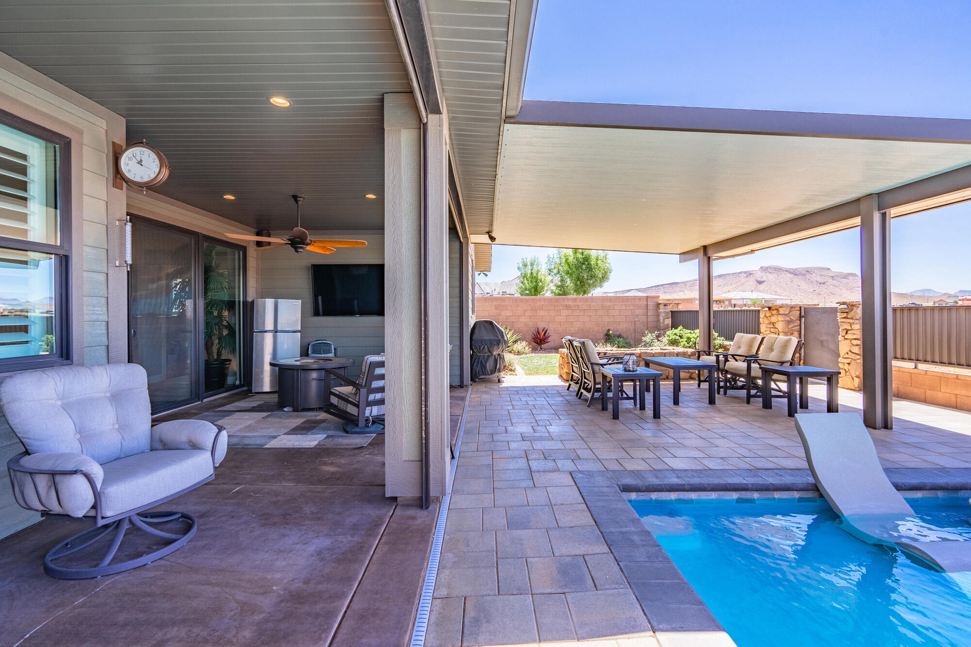 CROSS ROADS AT STUCKI FARMS - Residential