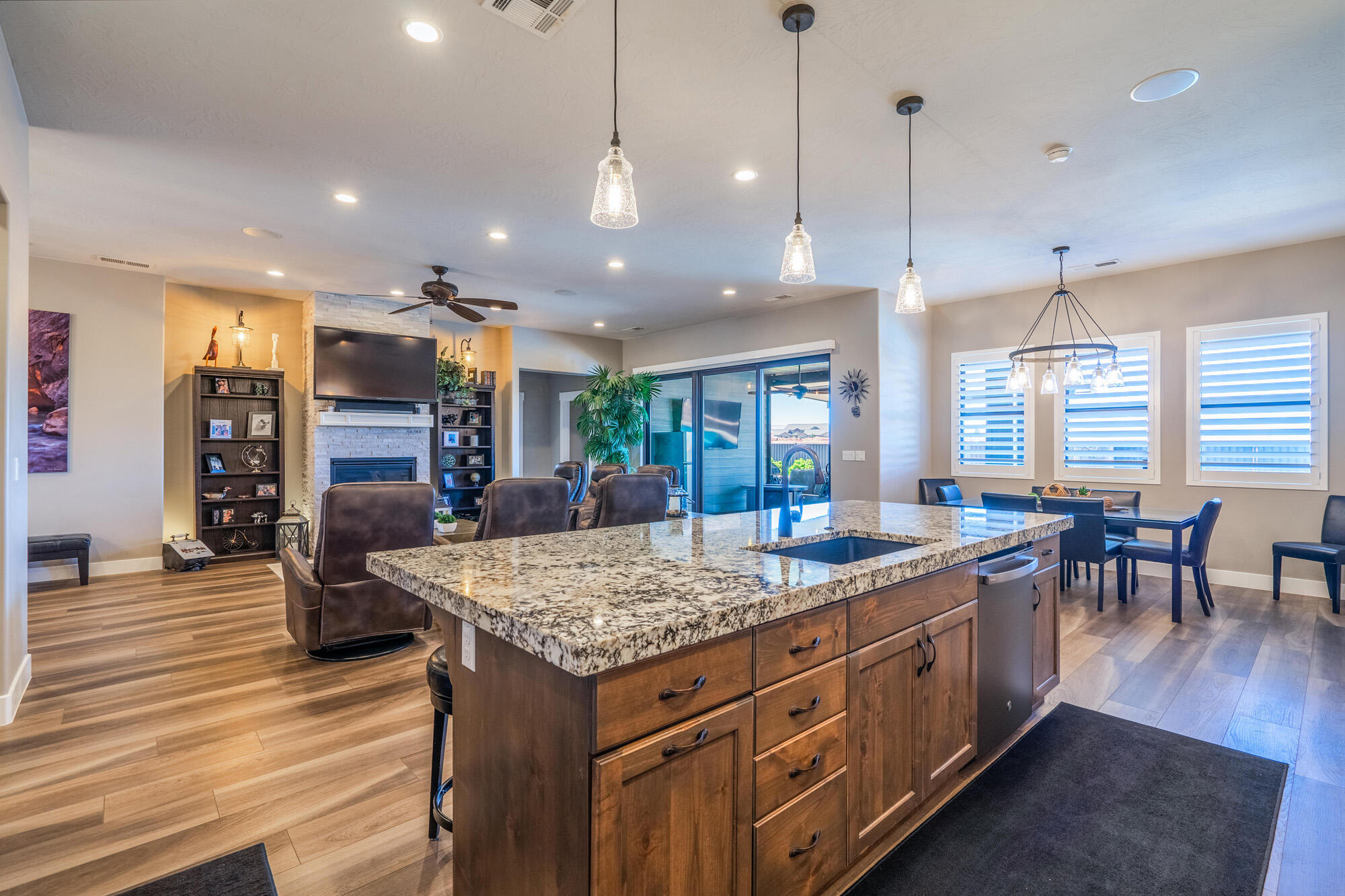 CROSS ROADS AT STUCKI FARMS - Residential