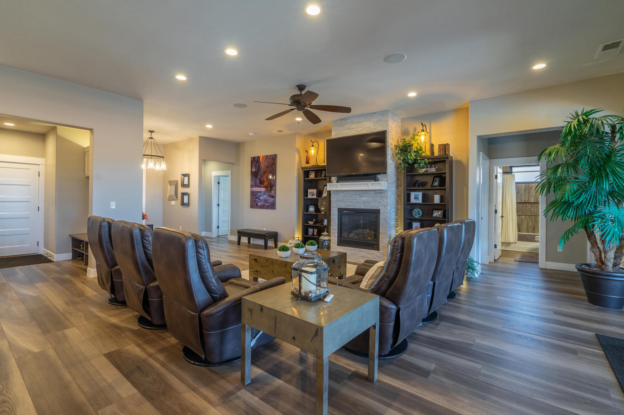 CROSS ROADS AT STUCKI FARMS - Residential