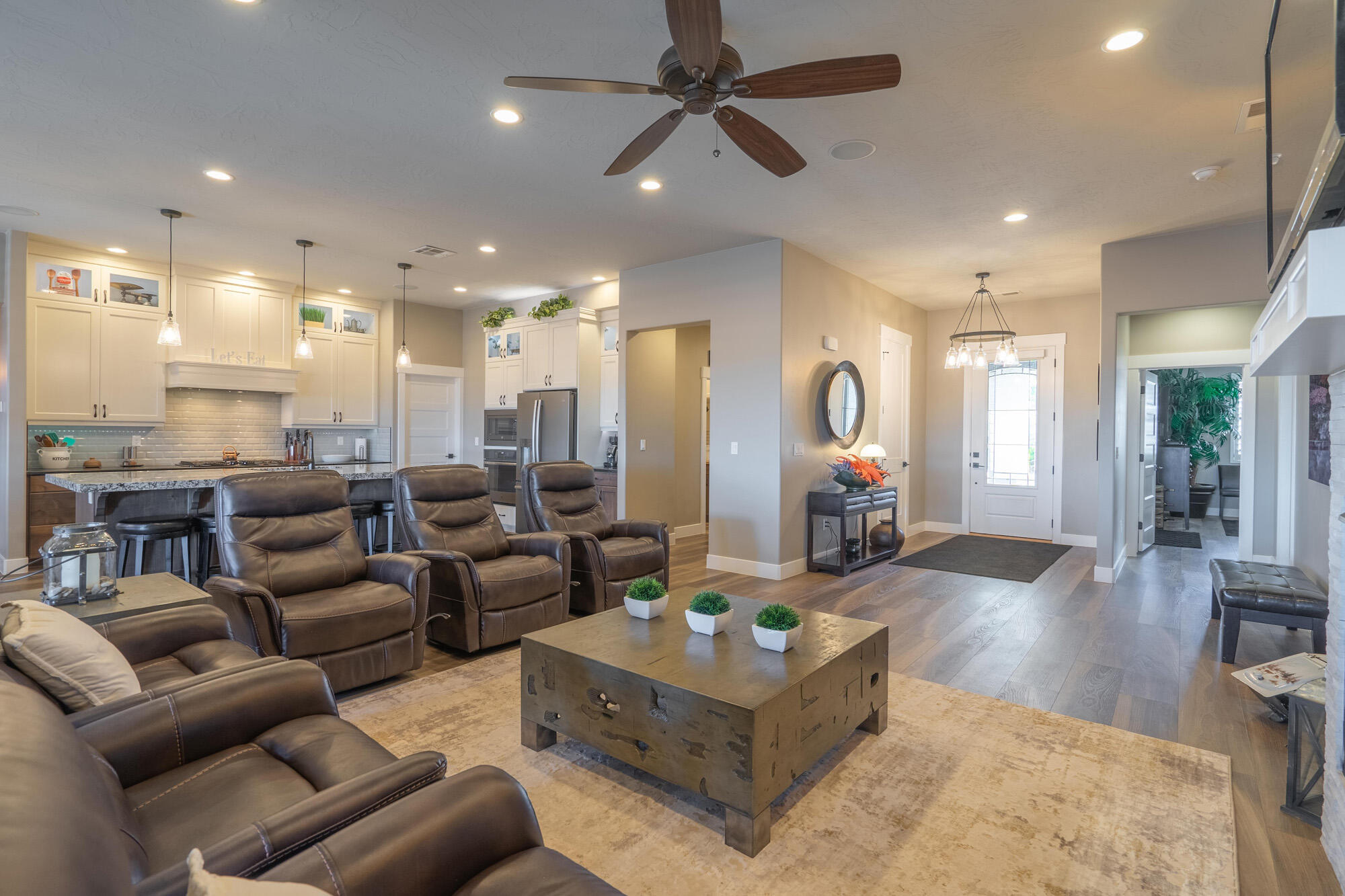 CROSS ROADS AT STUCKI FARMS - Residential