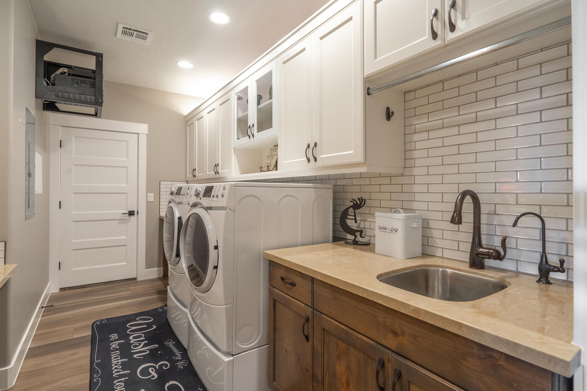 CROSS ROADS AT STUCKI FARMS - Residential