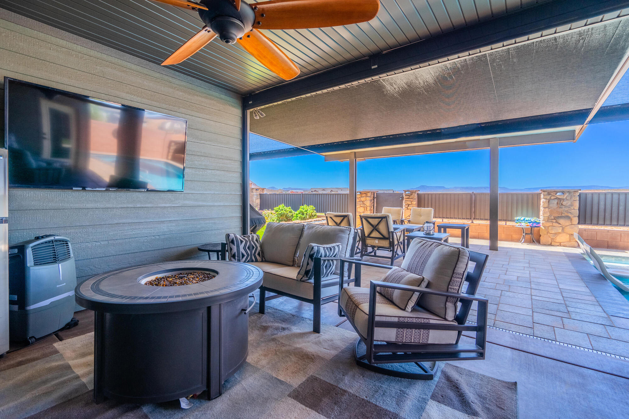 CROSS ROADS AT STUCKI FARMS - Residential