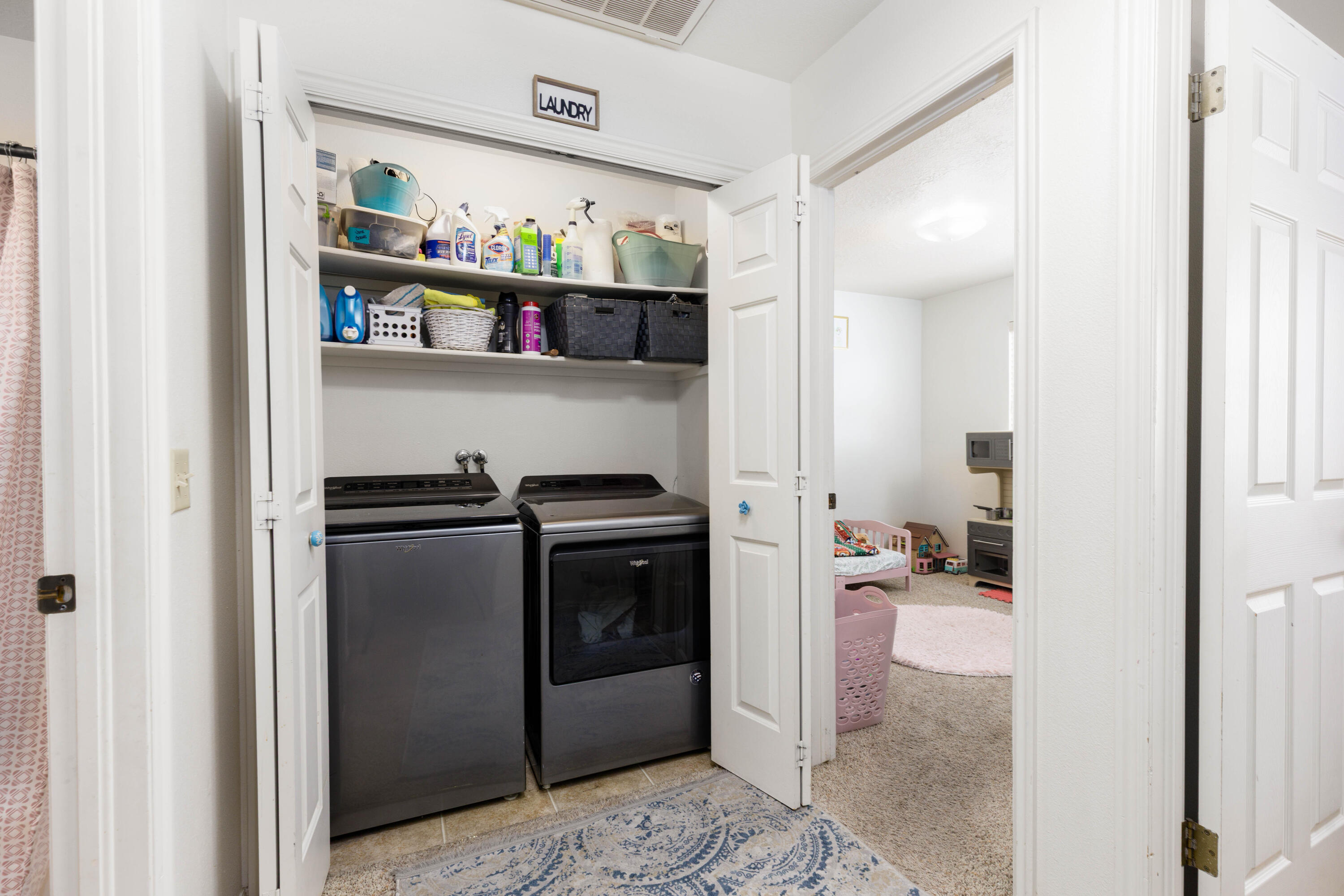 SPANISH PALMS TOWNHOMES - Residential