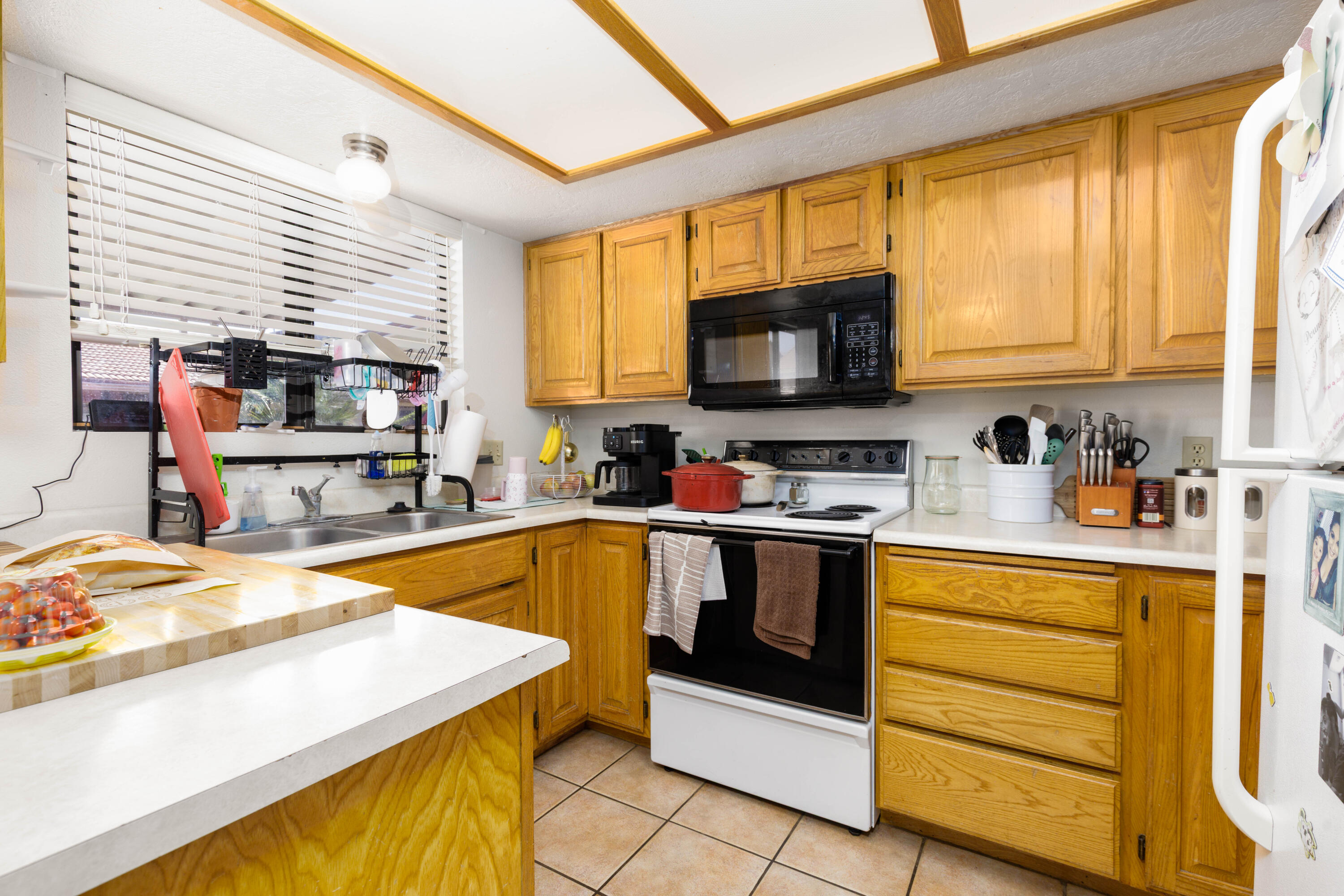 SPANISH PALMS TOWNHOMES - Residential