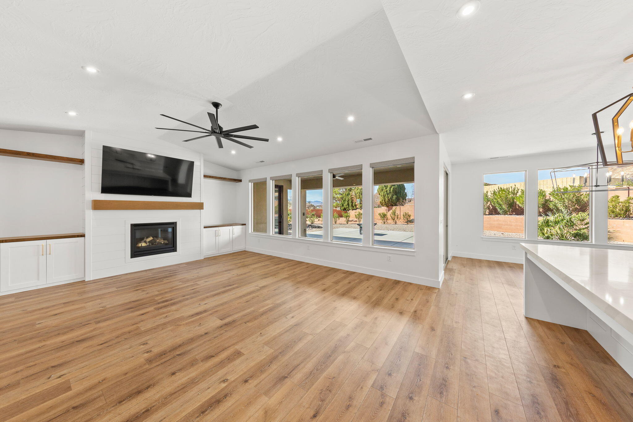 COTTAM COVE - Residential