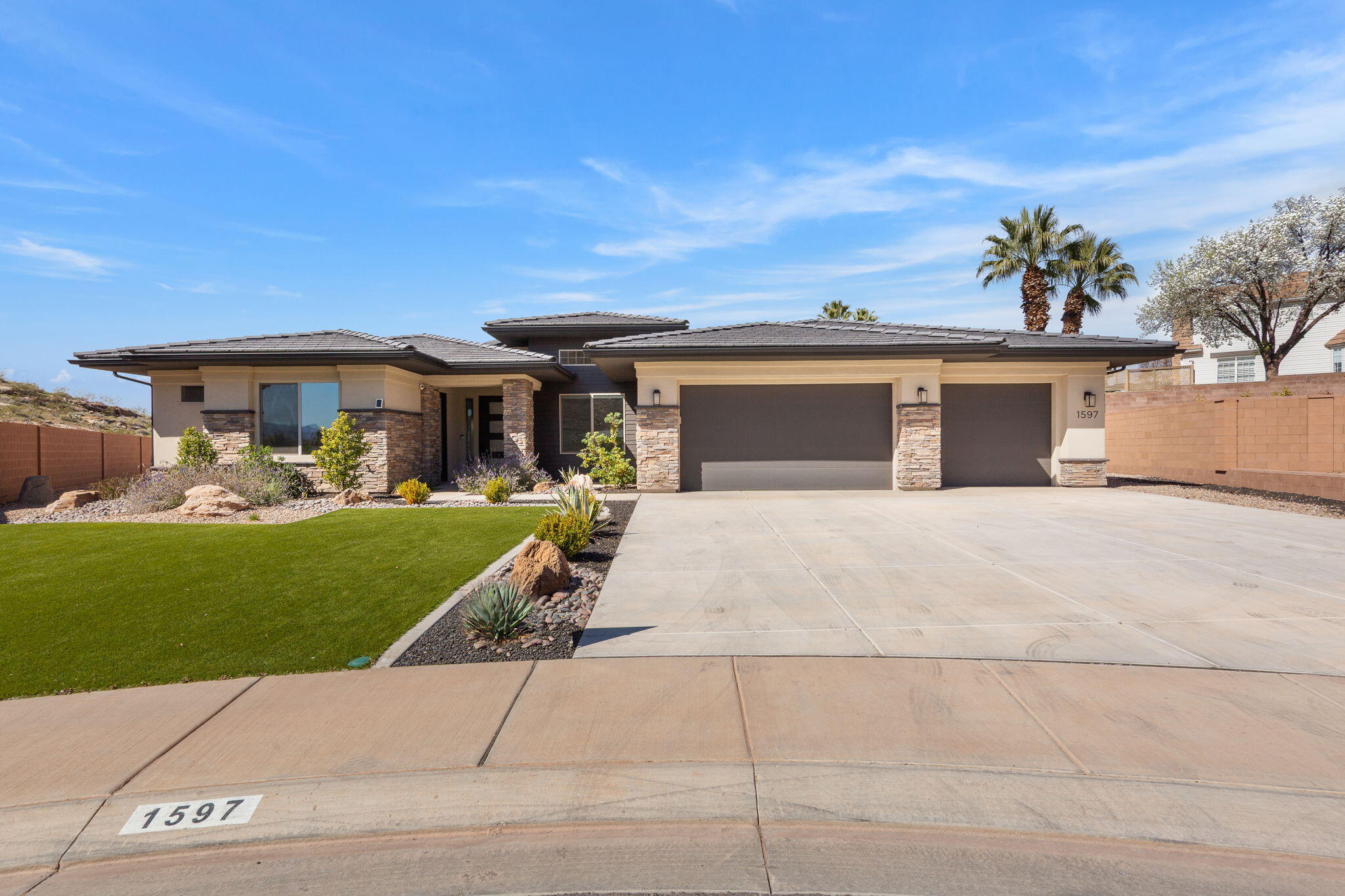 COTTAM COVE - Residential