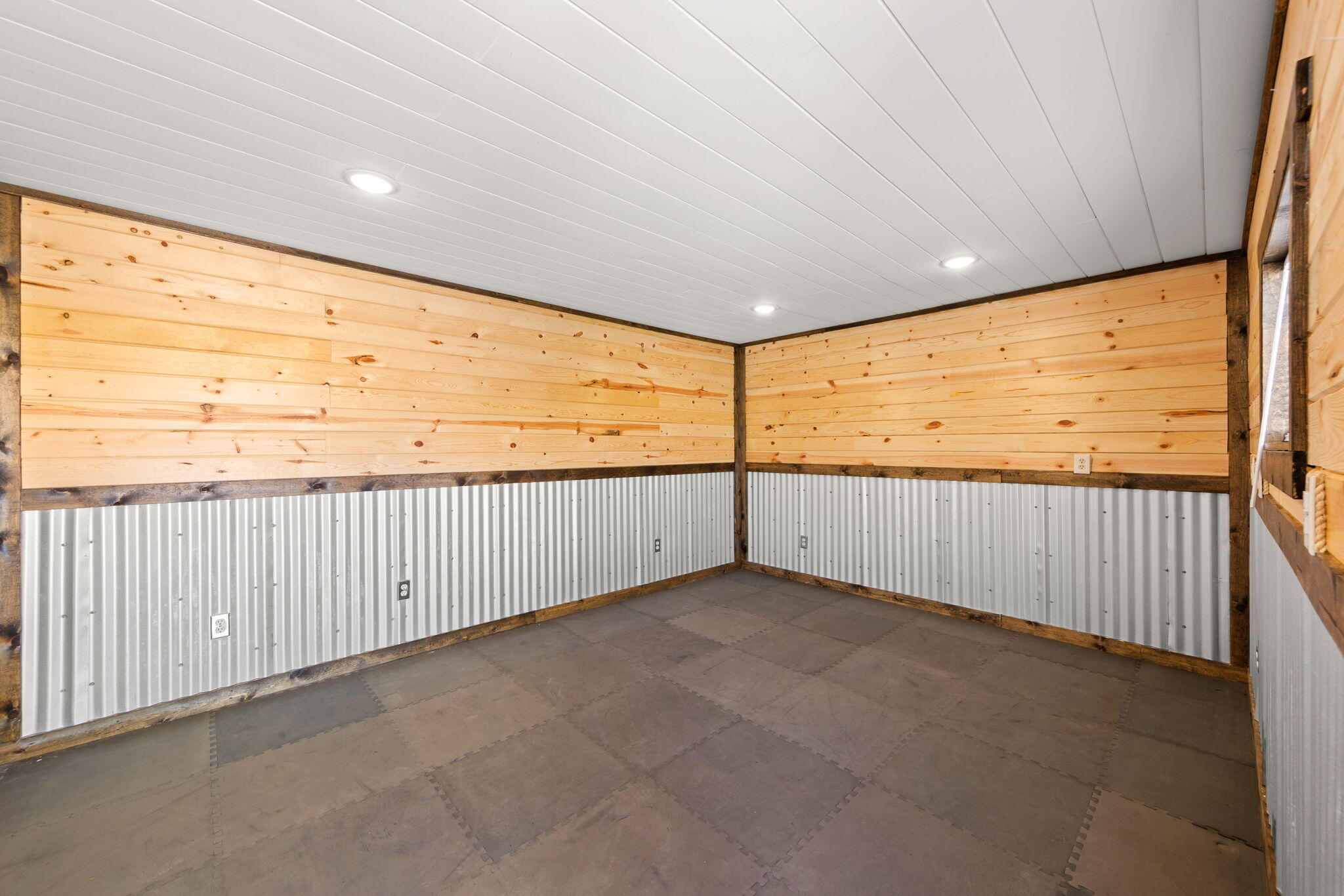 COTTAM COVE - Residential