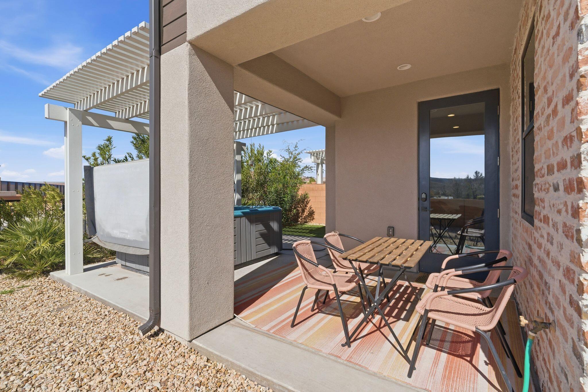 HERITAGE POINTE - Residential