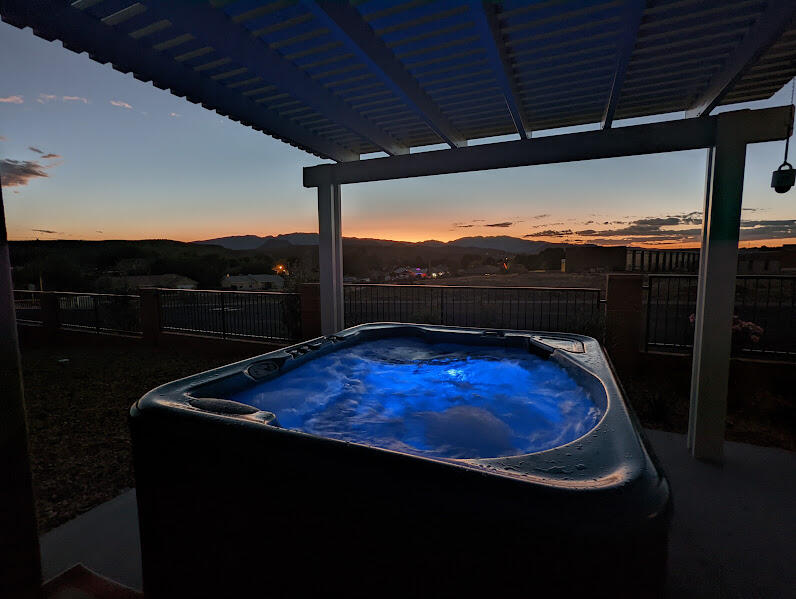 HERITAGE POINTE - Residential