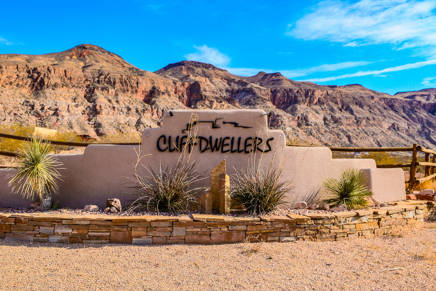 CLIFFDWELLER RANCH - Land