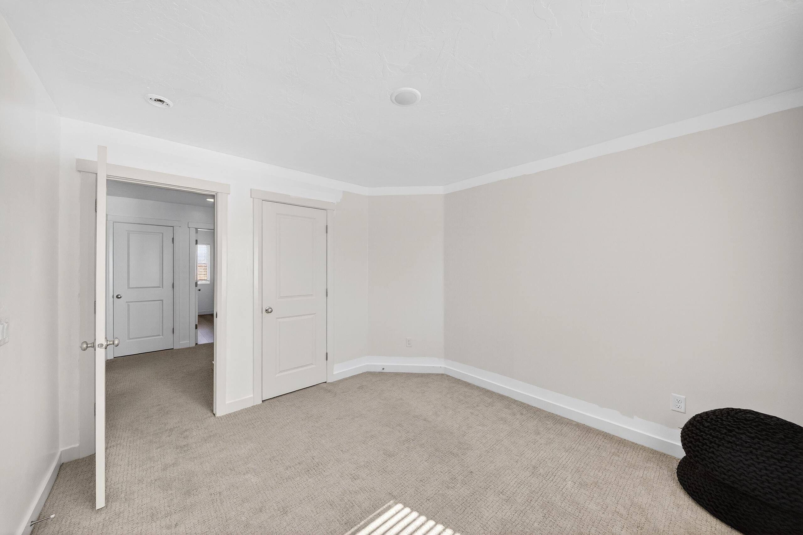 SAGE CANYON - Residential